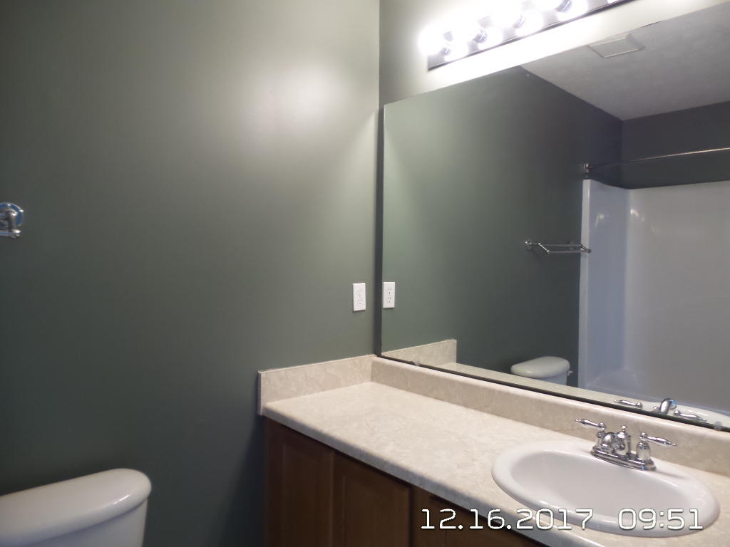 ROLLING PINES - Residential Lease