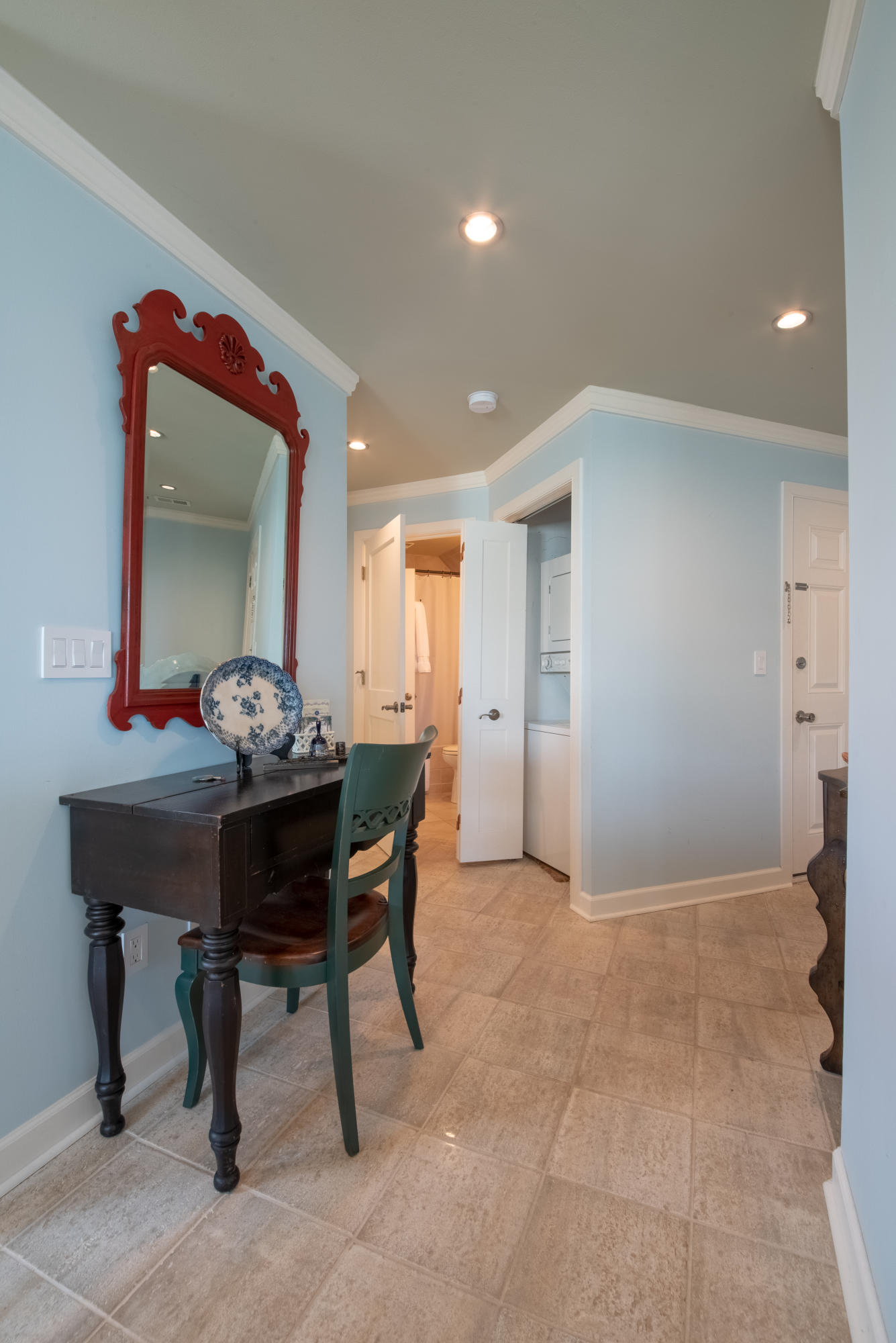 SUNSET HARBOR - Residential