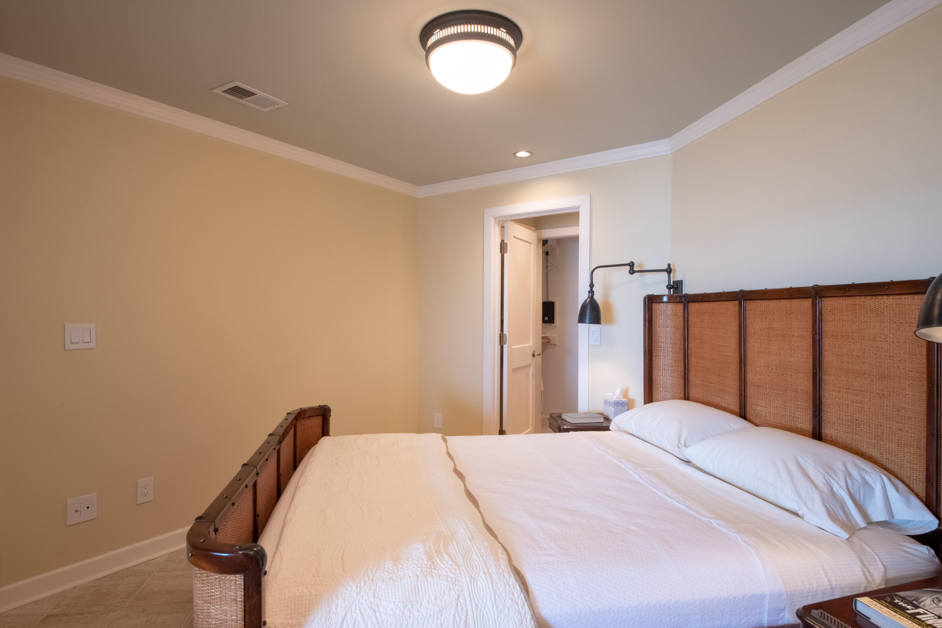 SUNSET HARBOR - Residential