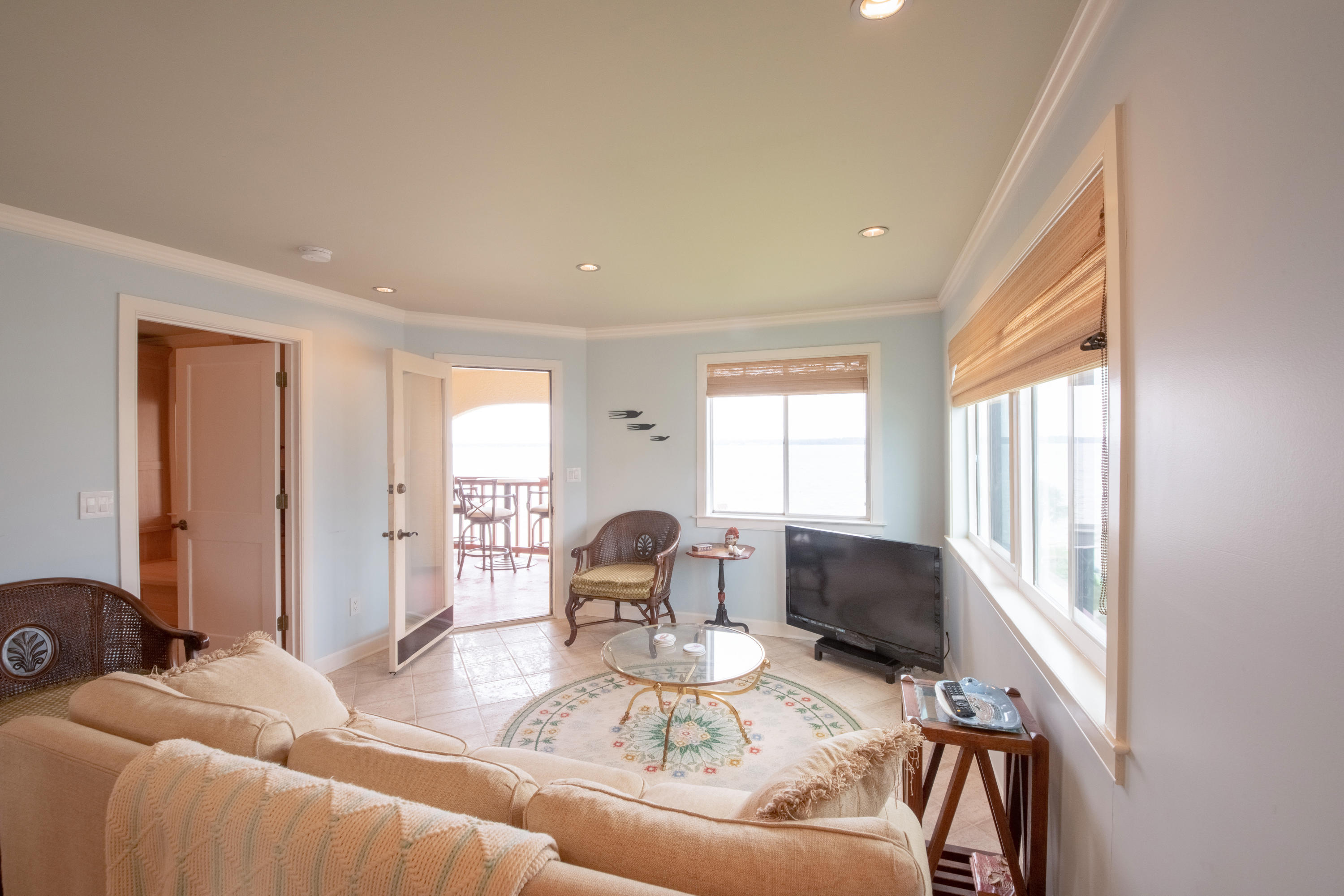 SUNSET HARBOR - Residential