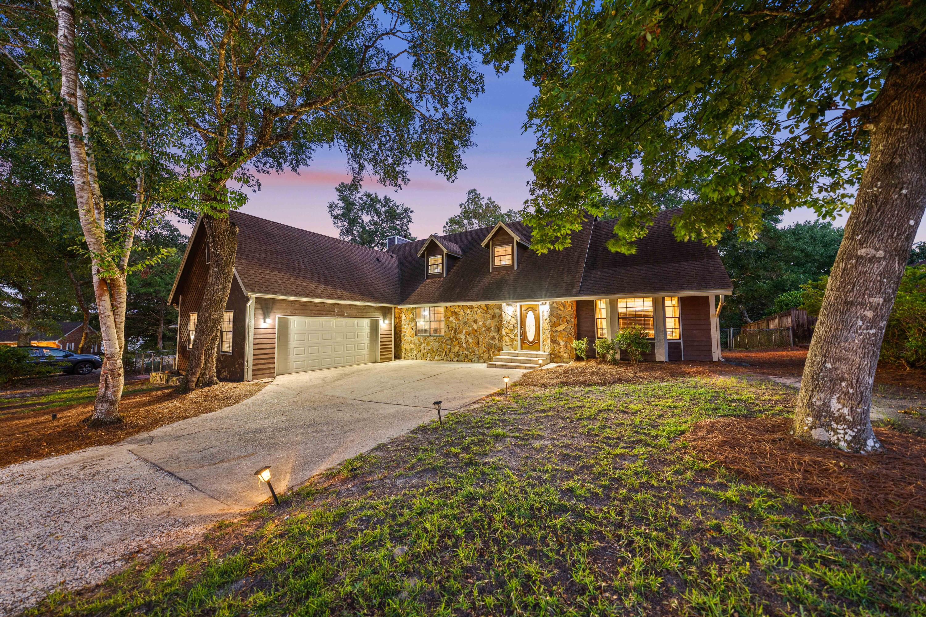 LAKE SHARON ESTATES - Residential