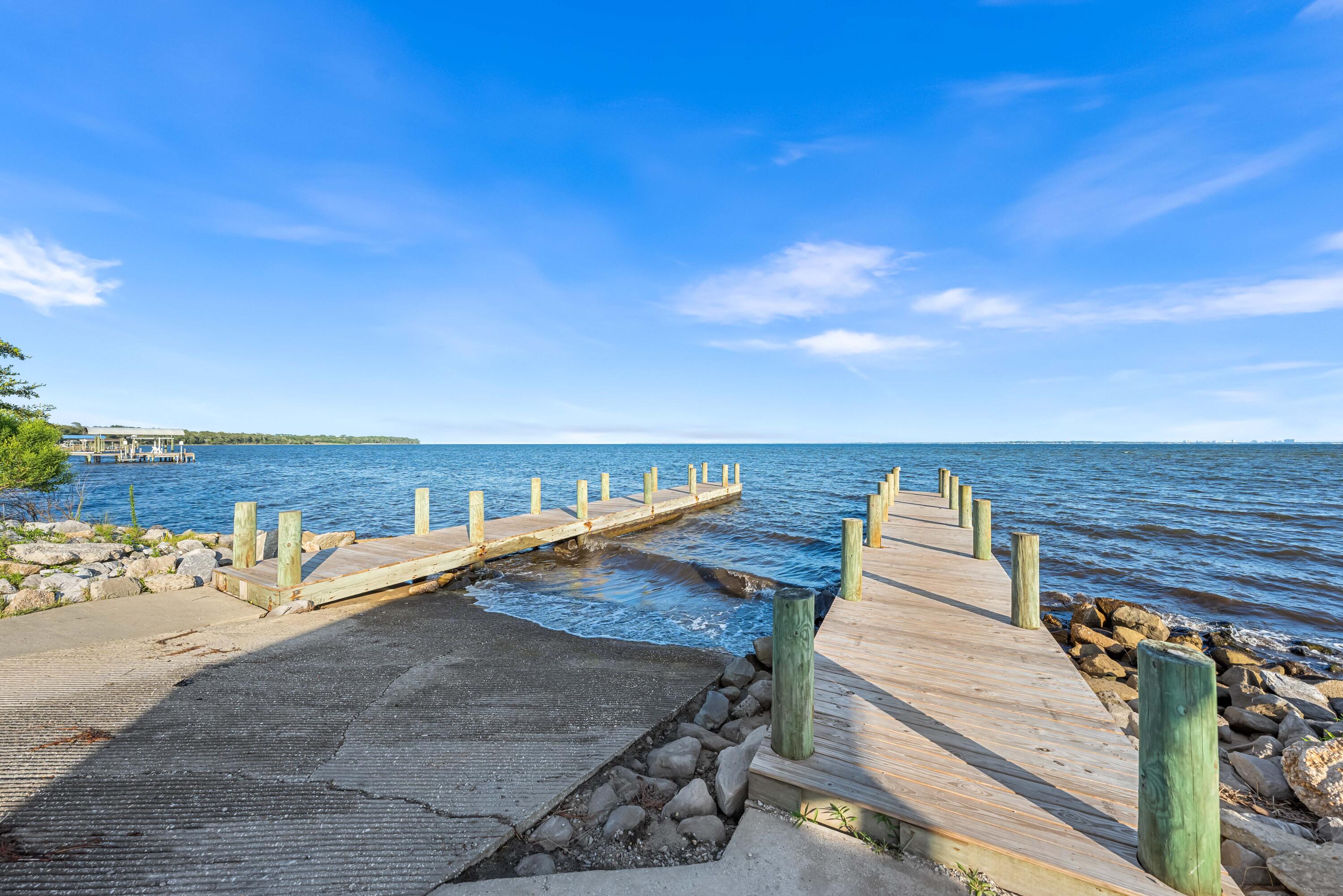 LAKE SHARON ESTATES - Residential
