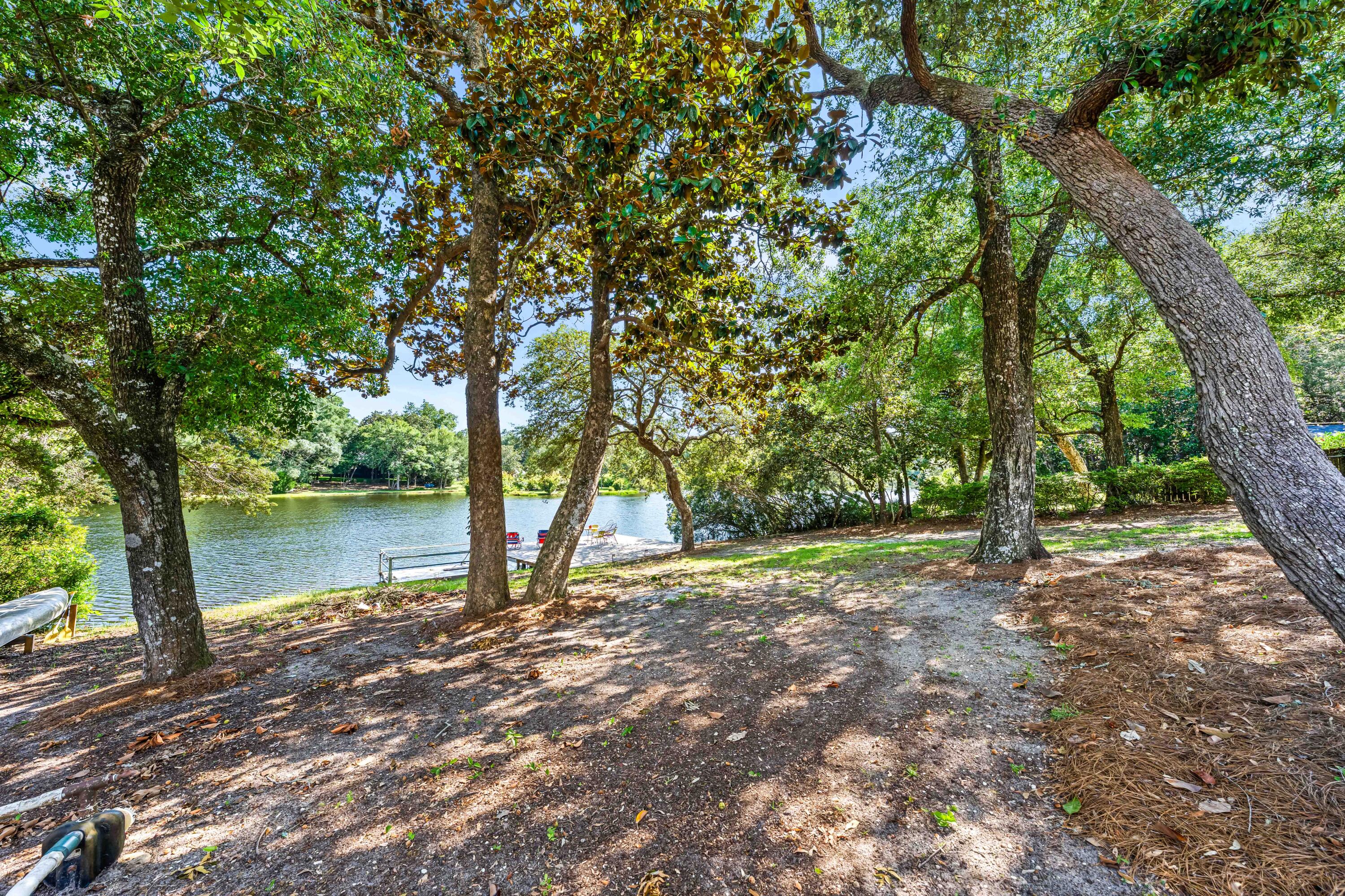 LAKE SHARON ESTATES - Residential
