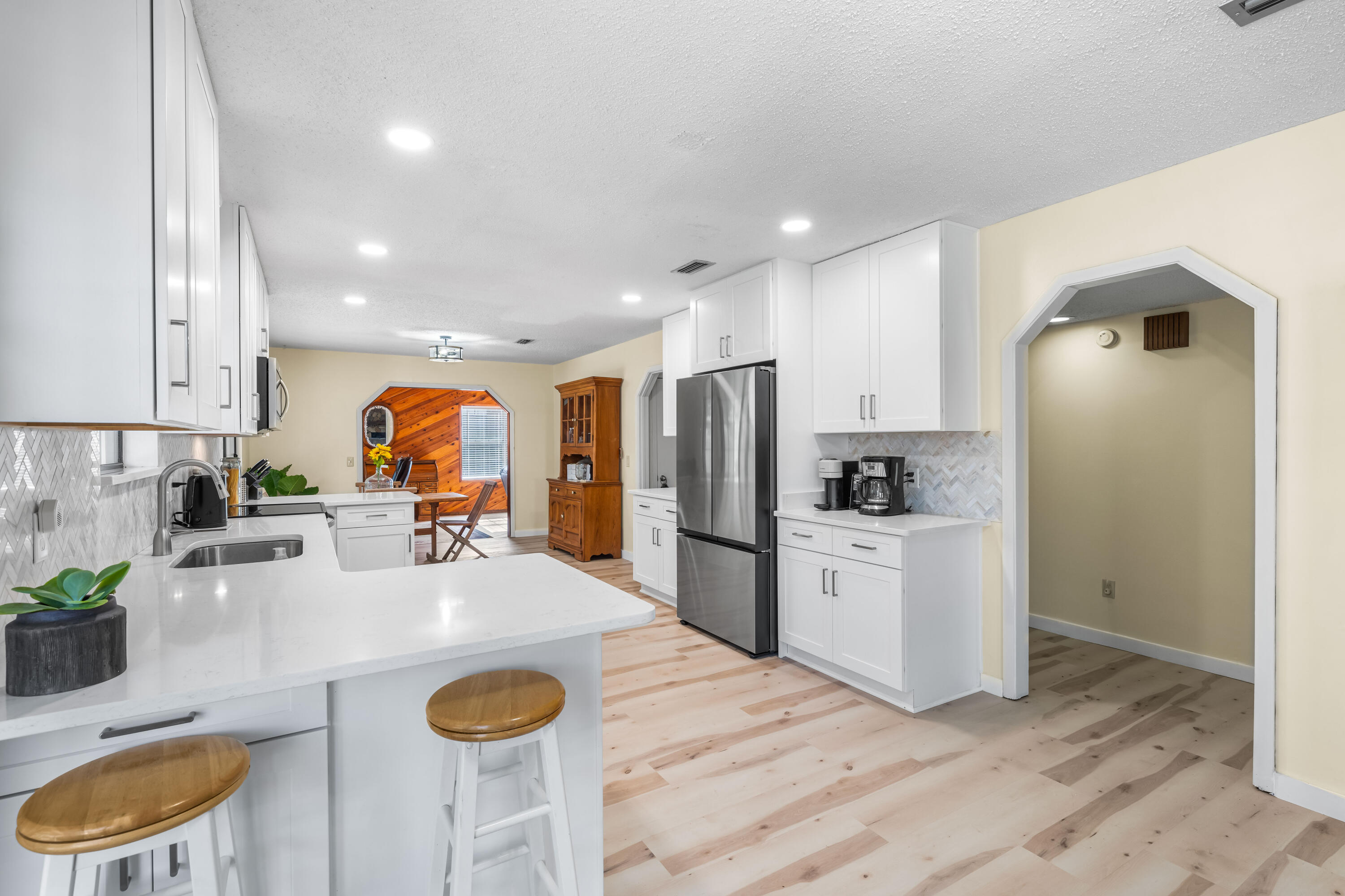 LAKE SHARON ESTATES - Residential