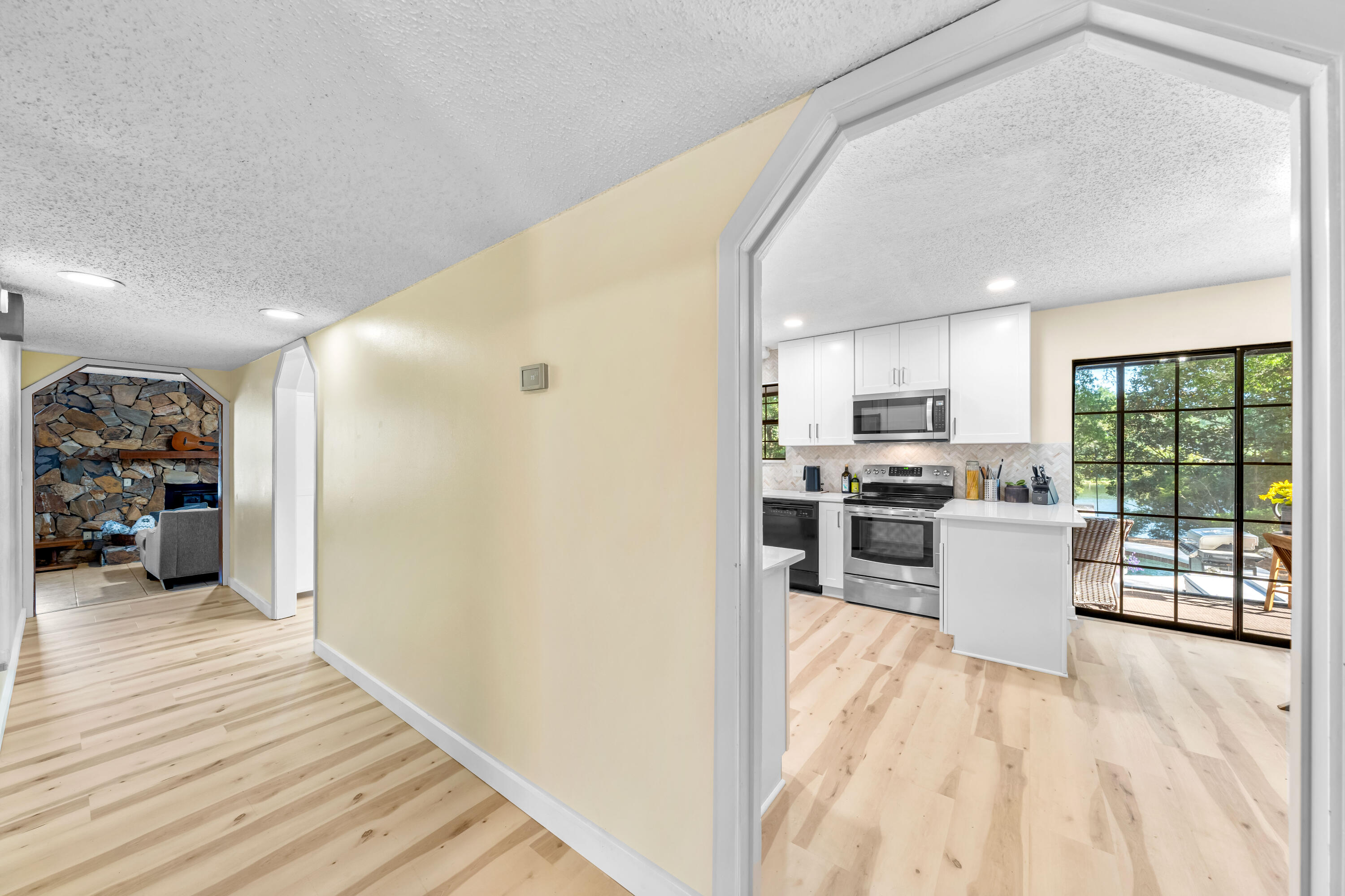 LAKE SHARON ESTATES - Residential