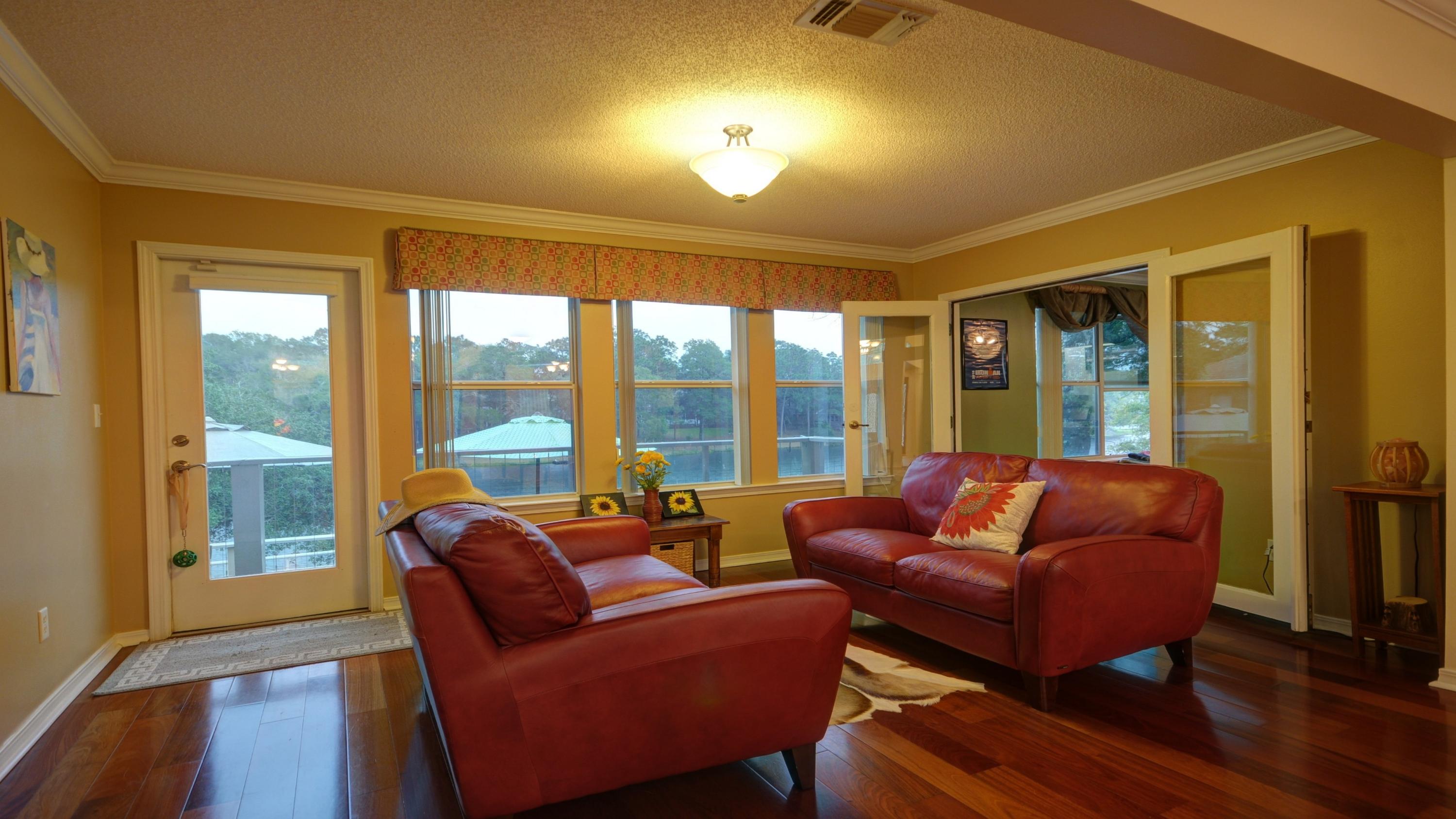 Rocky Bayou Country Club Estates - Residential