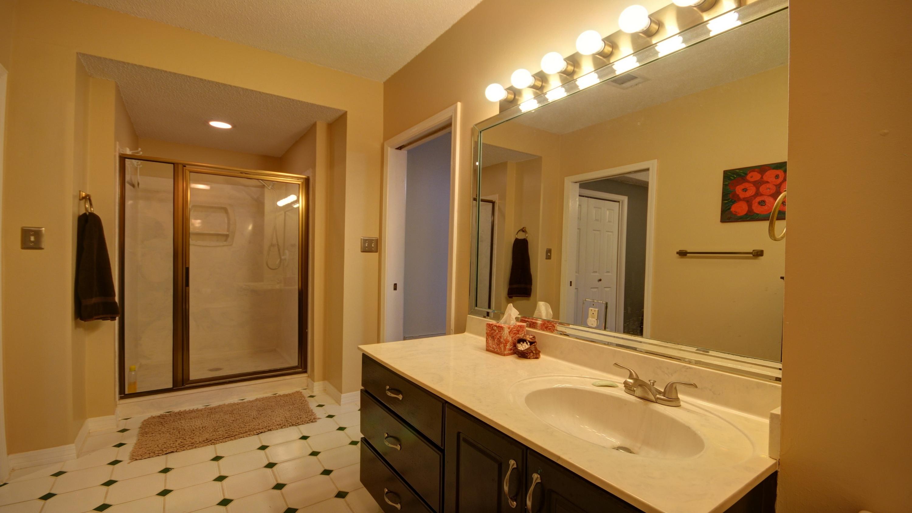 Rocky Bayou Country Club Estates - Residential