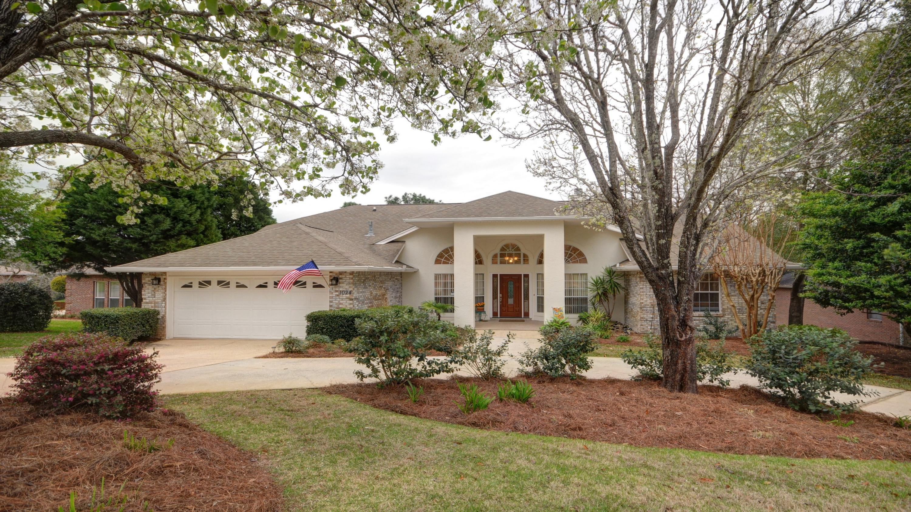 Rocky Bayou Country Club Estates - Residential