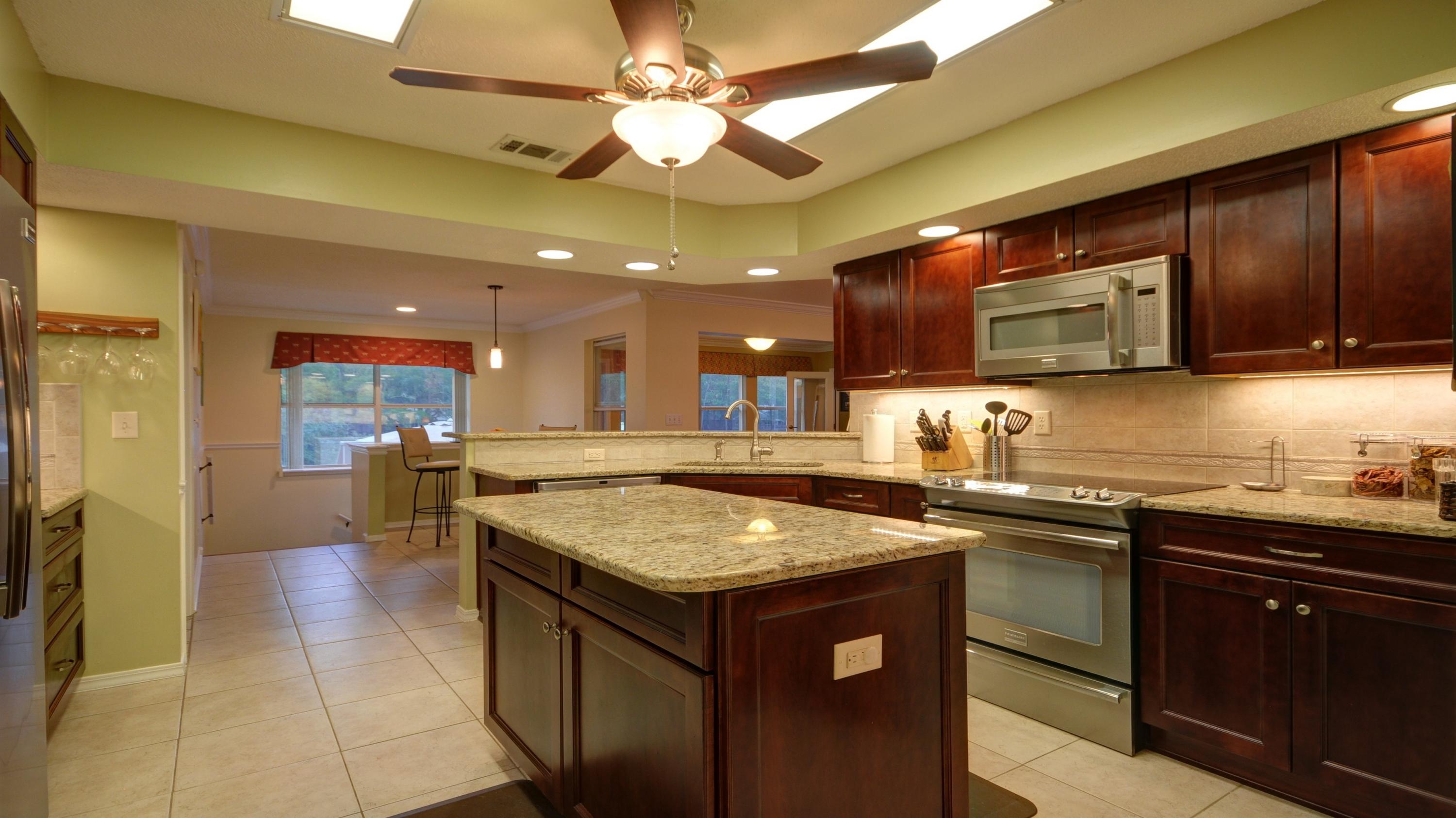 Rocky Bayou Country Club Estates - Residential