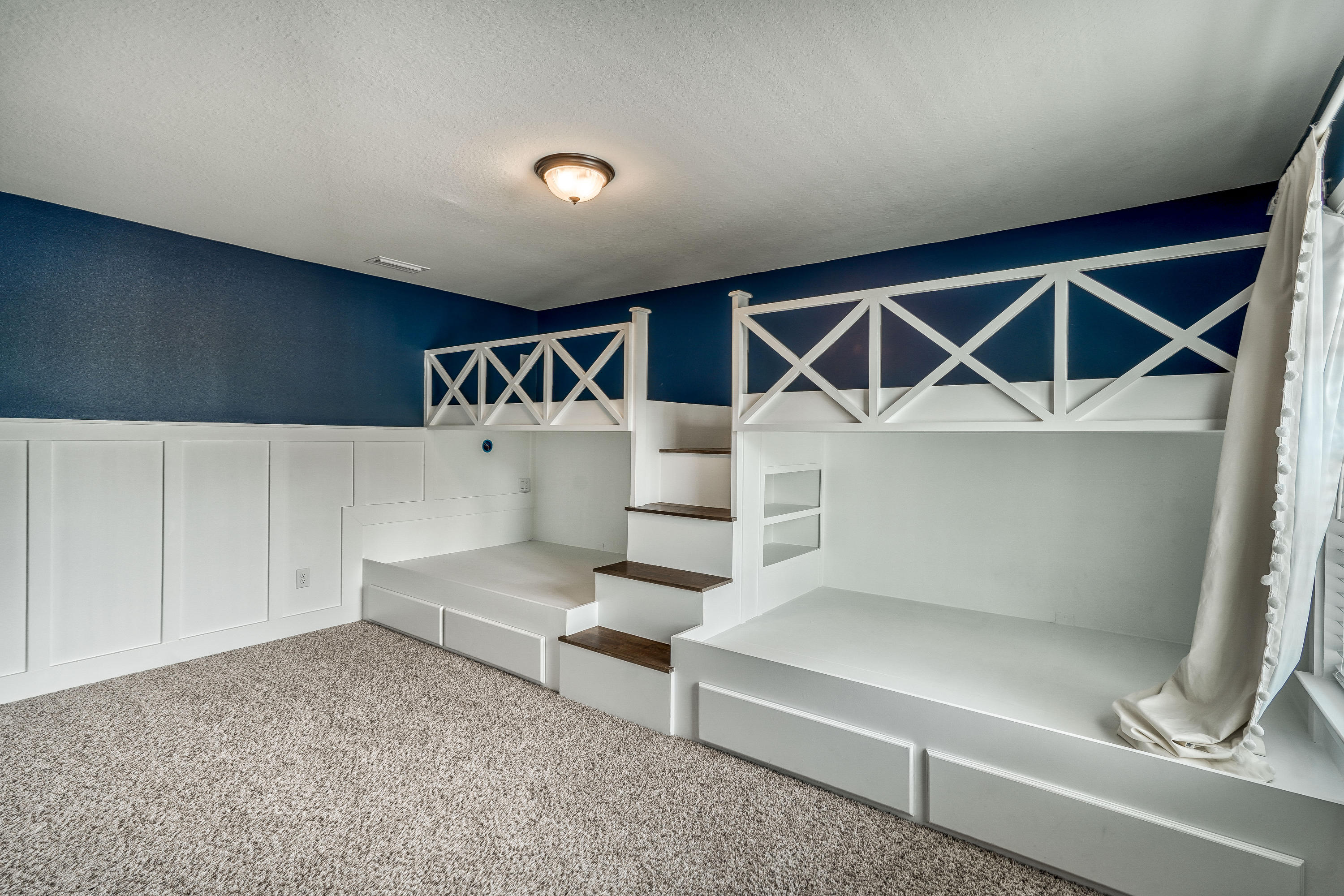 MUSSETT BAYOU MANOR - Residential