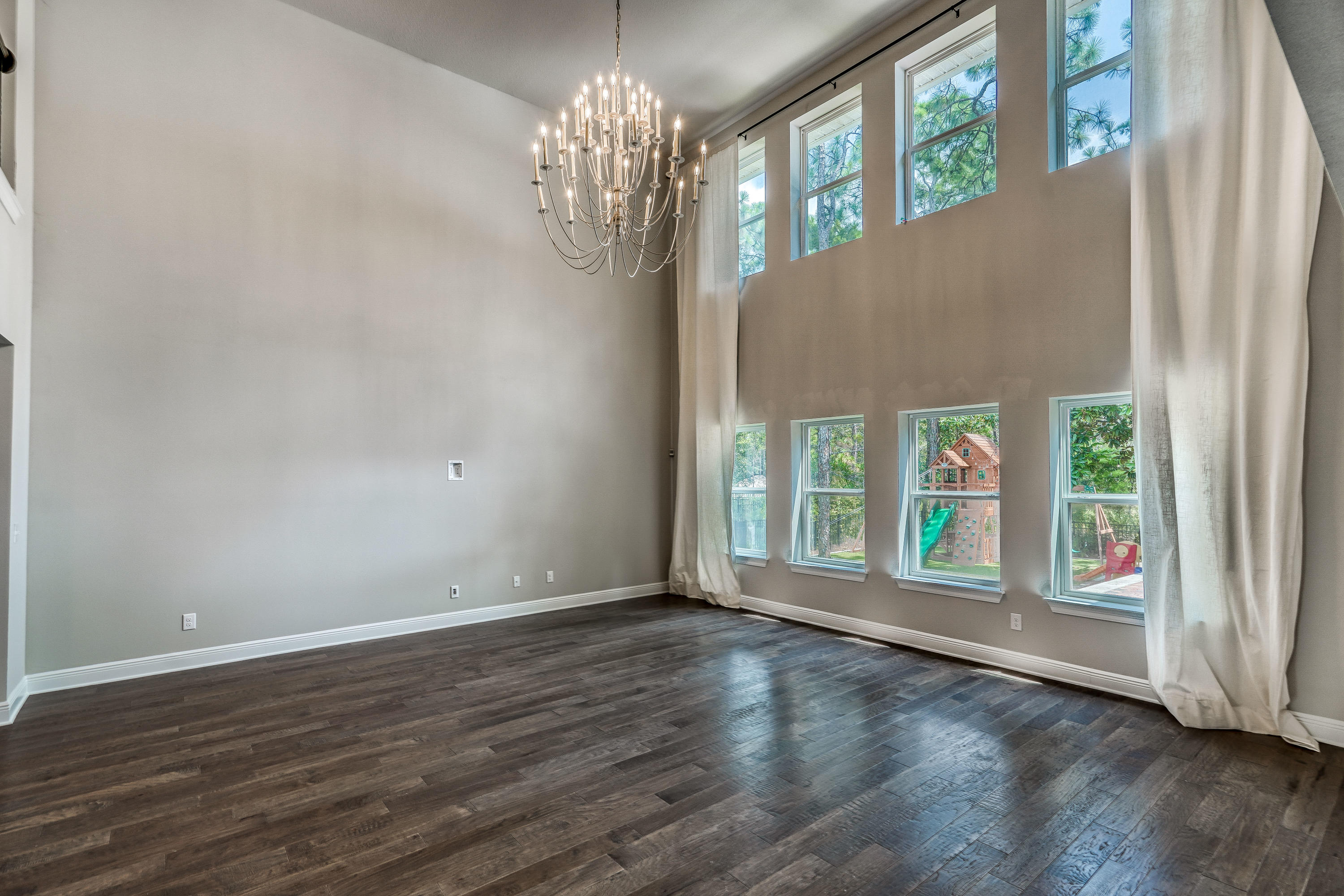 MUSSETT BAYOU MANOR - Residential