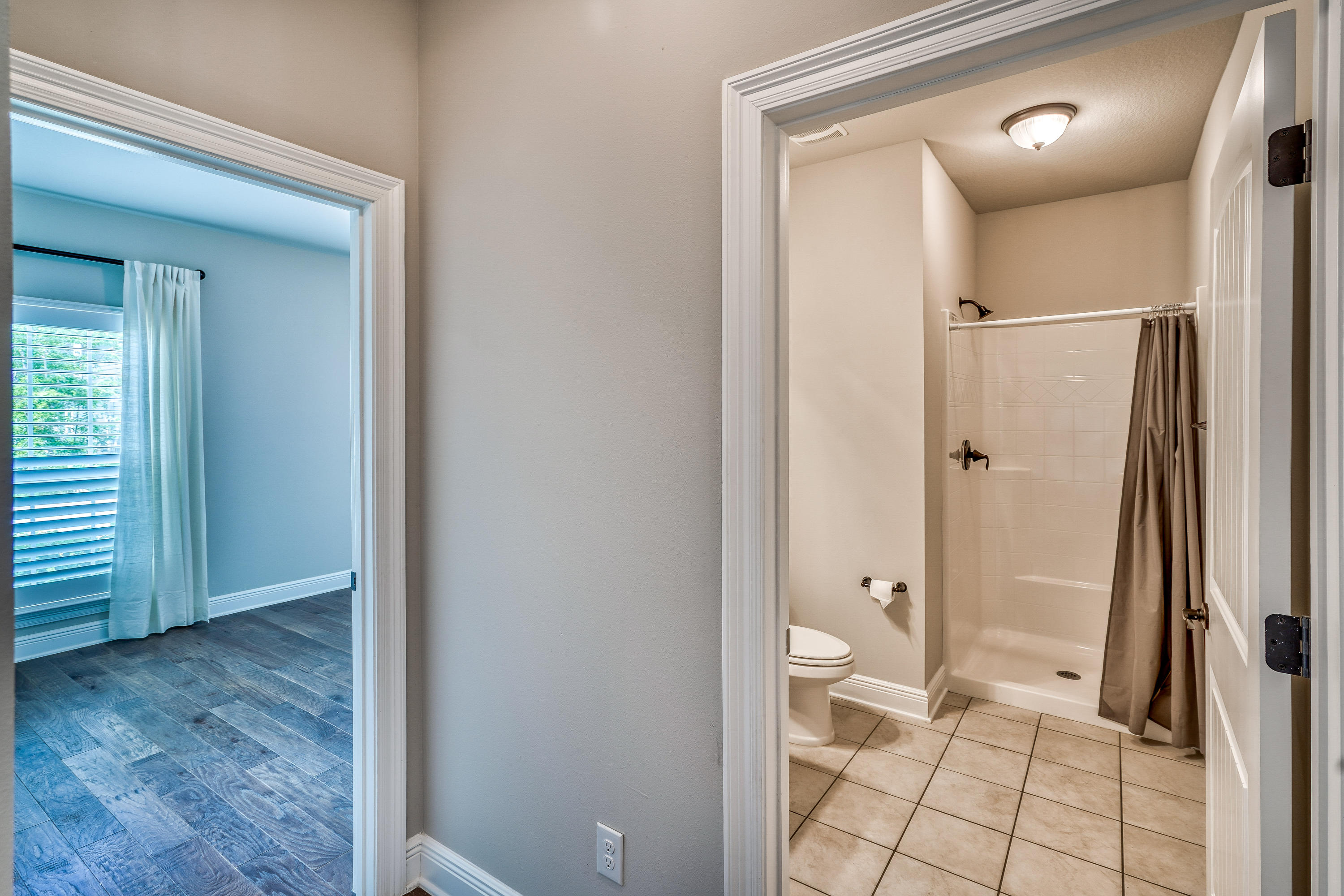 MUSSETT BAYOU MANOR - Residential