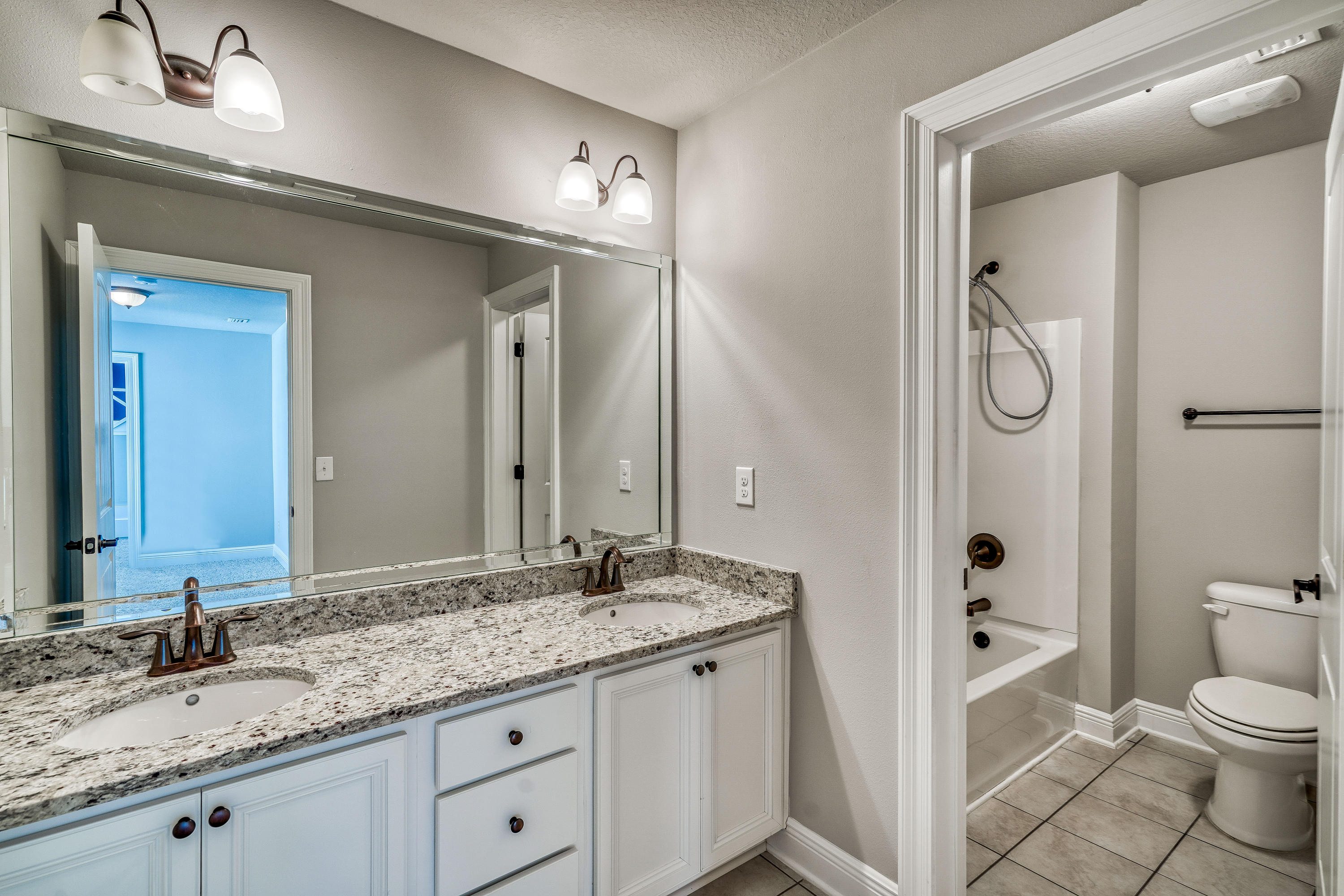 MUSSETT BAYOU MANOR - Residential