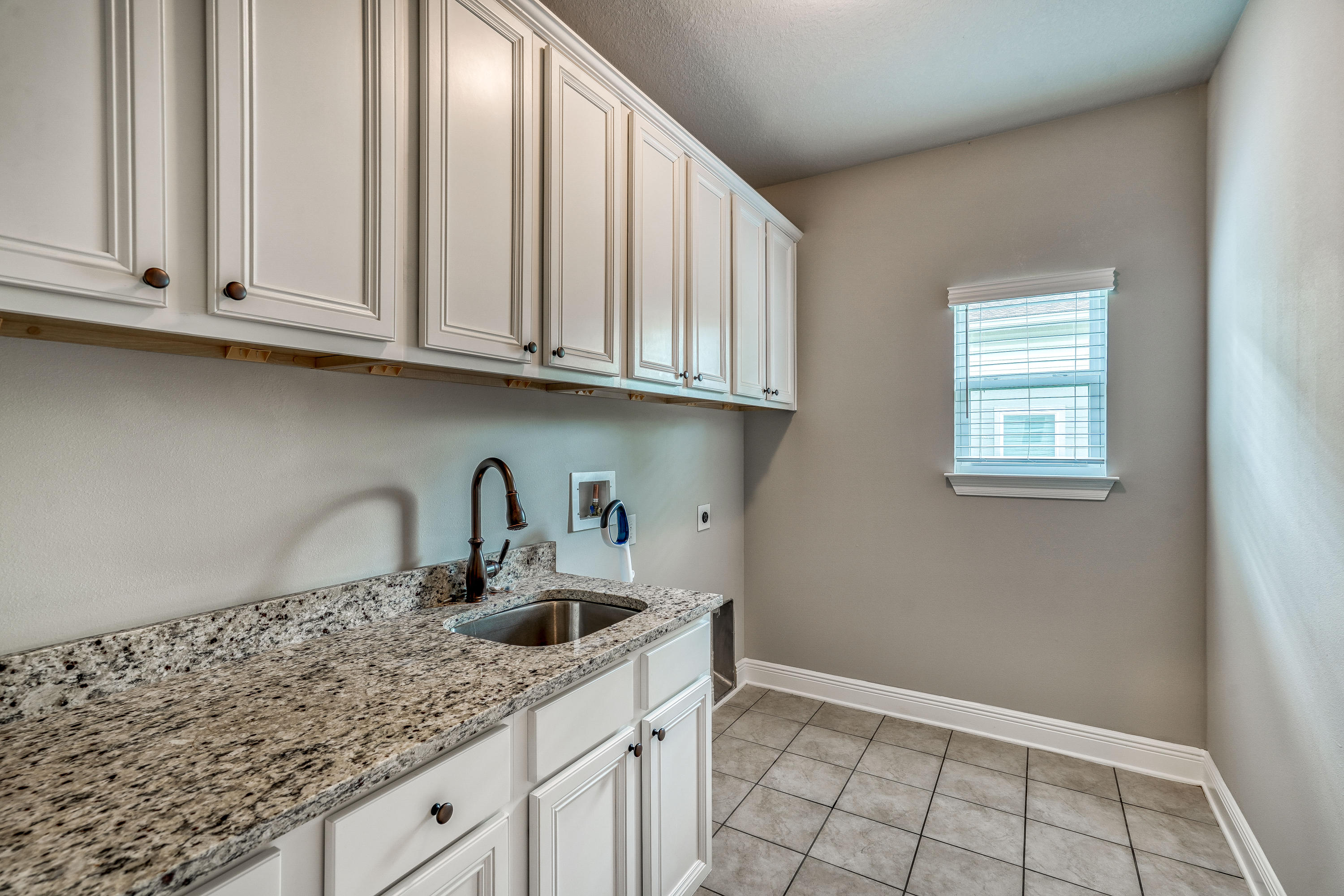 MUSSETT BAYOU MANOR - Residential