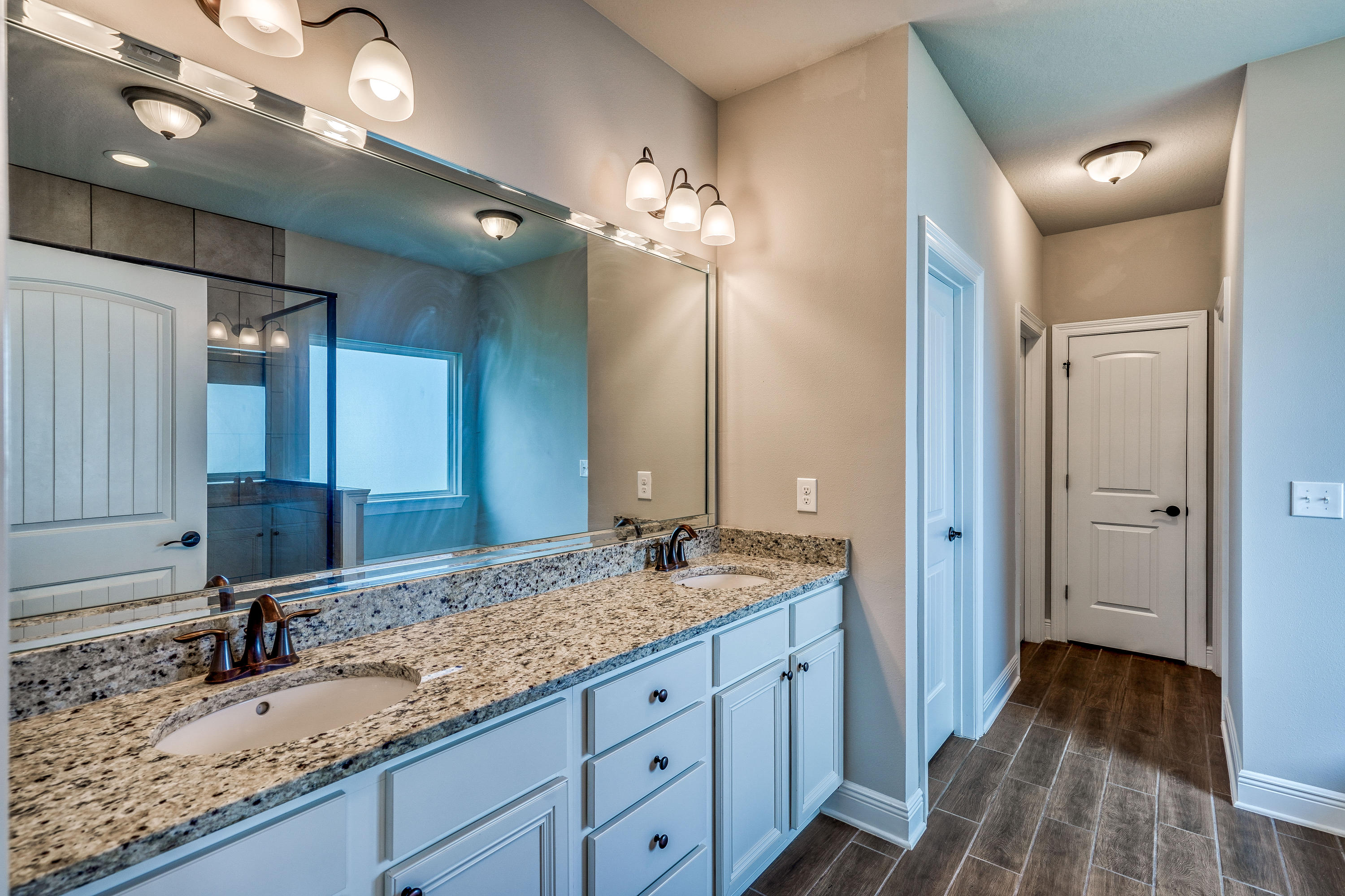 MUSSETT BAYOU MANOR - Residential