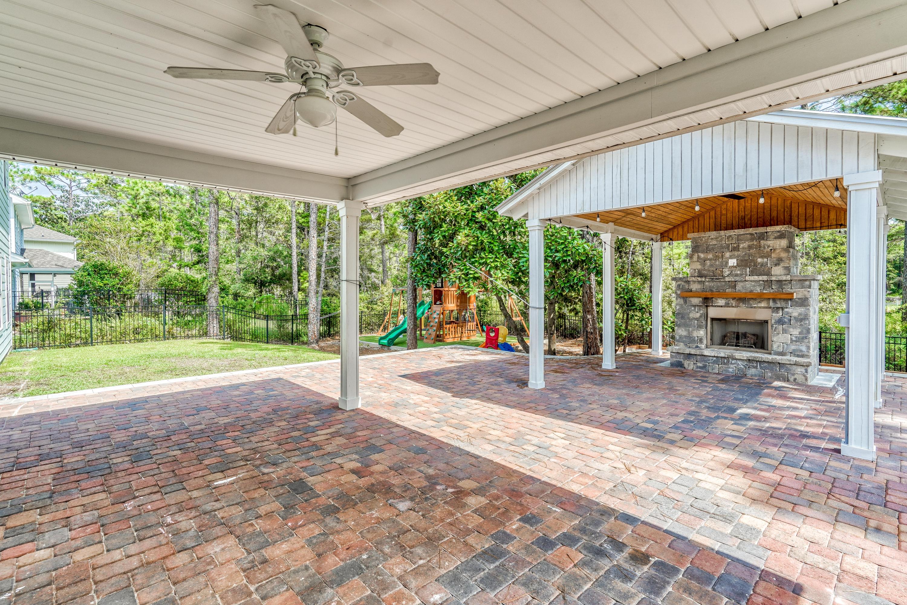 MUSSETT BAYOU MANOR - Residential