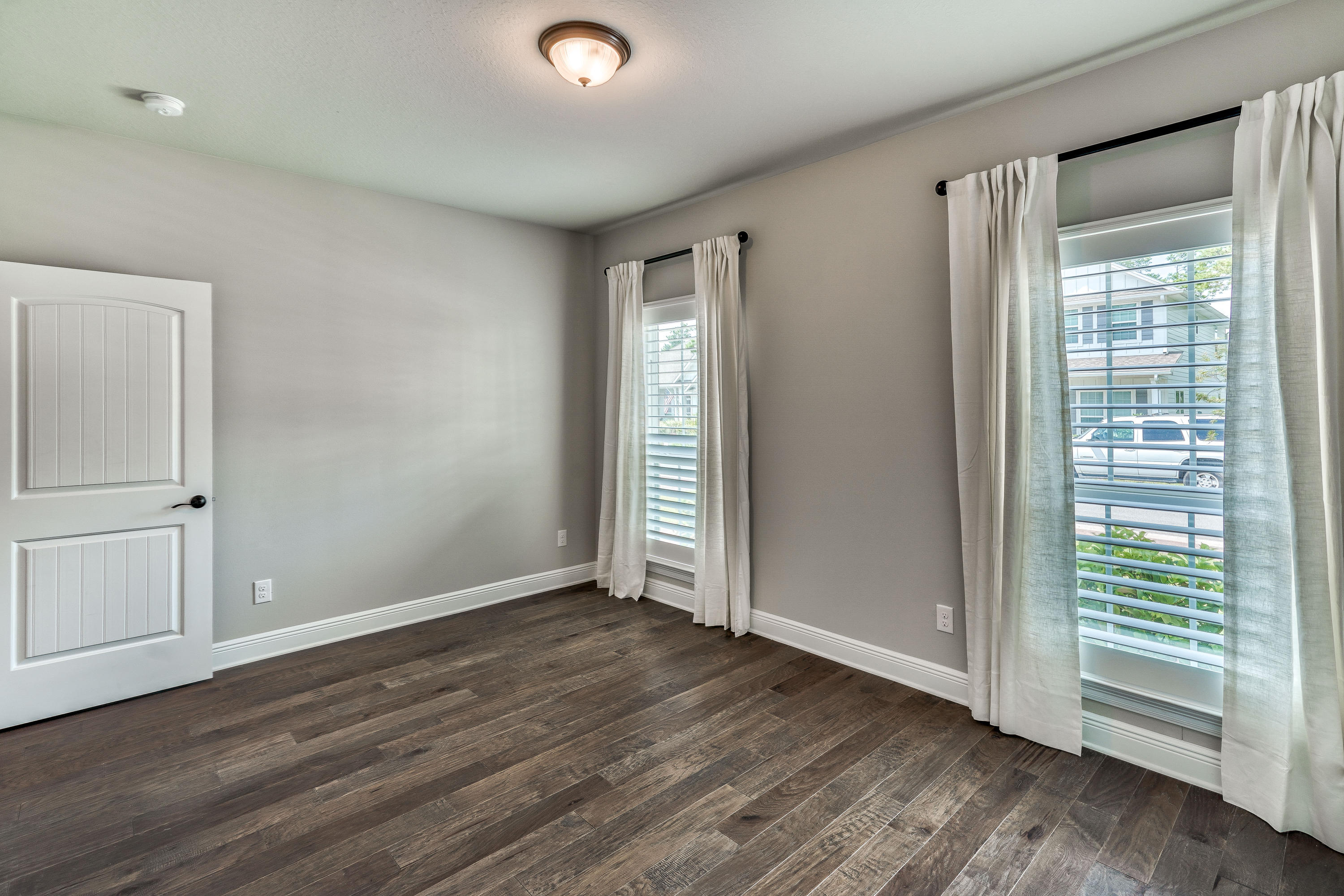 MUSSETT BAYOU MANOR - Residential