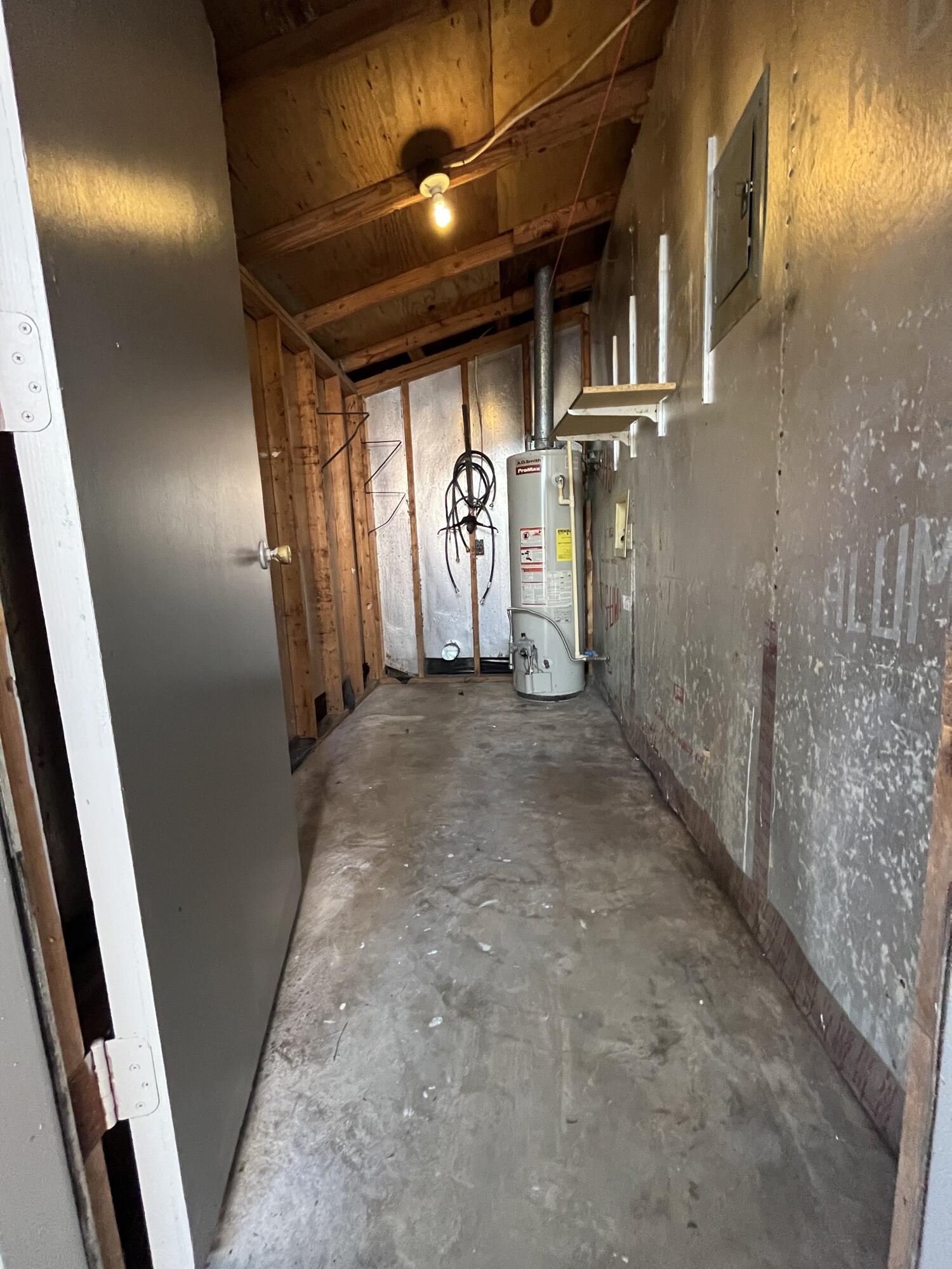 THE MASTERS APTS. - Residential Lease