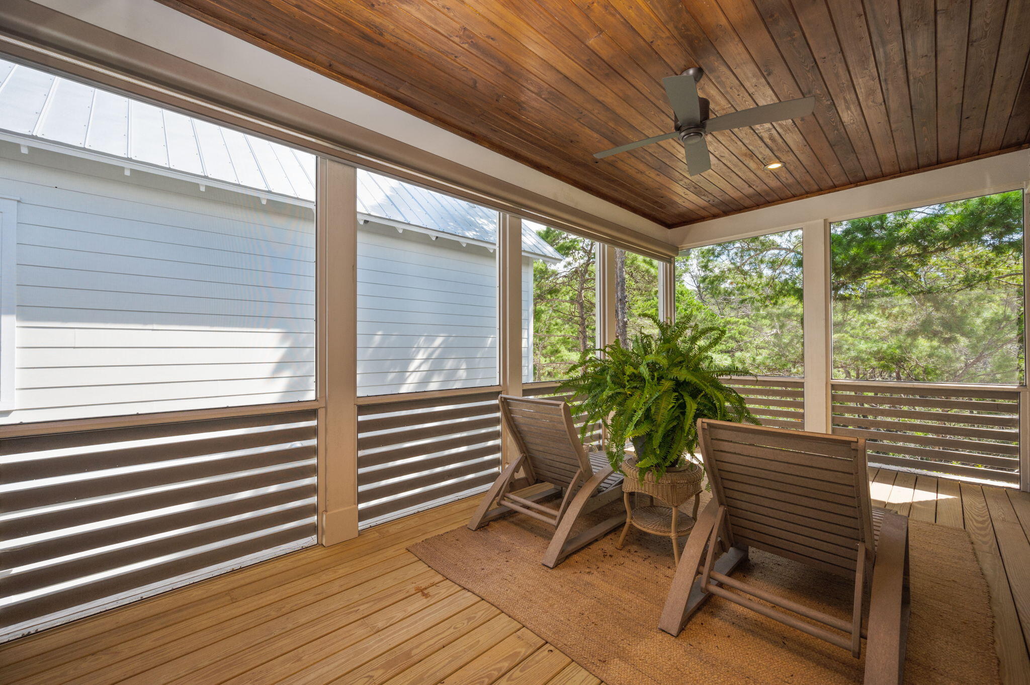 LAKESIDE AT BLUE MOUNTAIN BEACH - Residential
