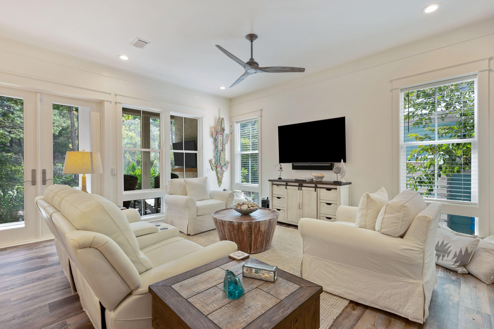 LAKESIDE AT BLUE MOUNTAIN BEACH - Residential