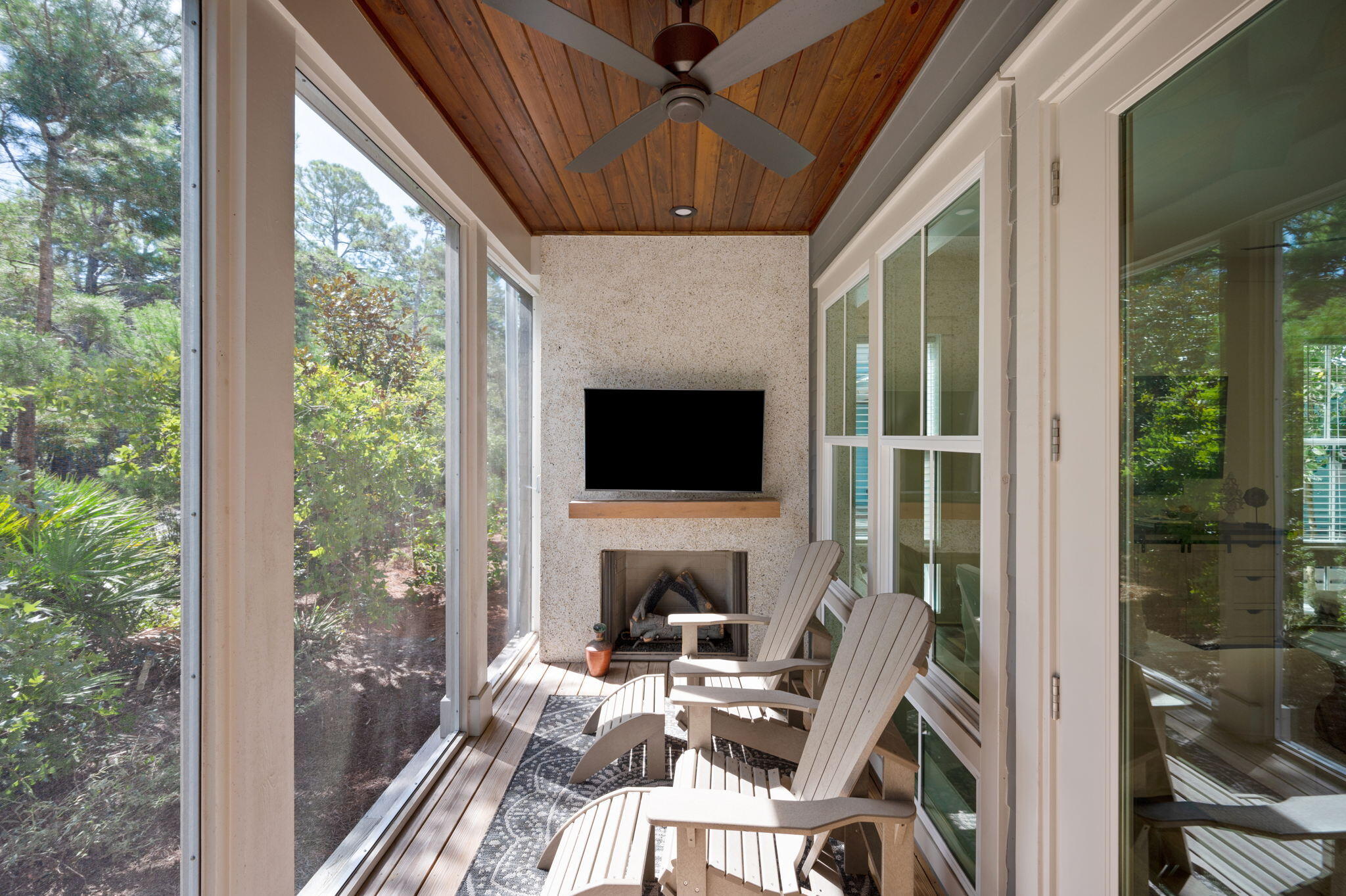 LAKESIDE AT BLUE MOUNTAIN BEACH - Residential