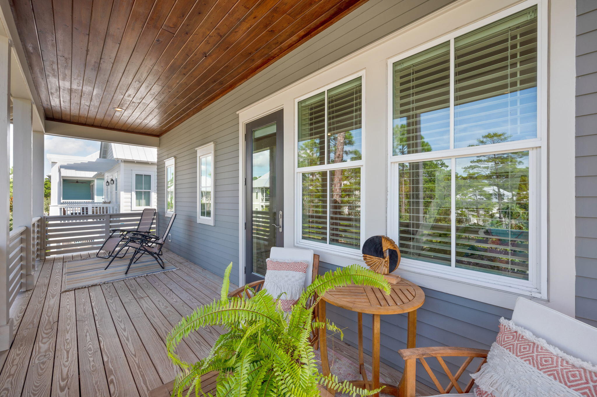 LAKESIDE AT BLUE MOUNTAIN BEACH - Residential