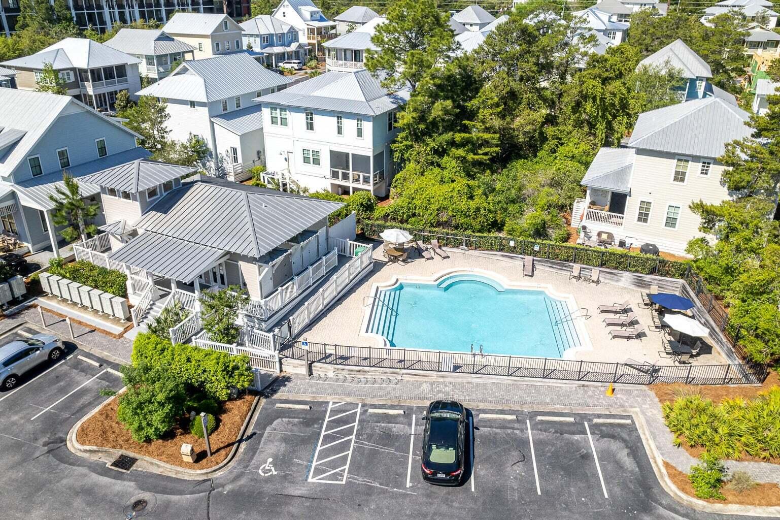 LAKESIDE AT BLUE MOUNTAIN BEACH - Residential