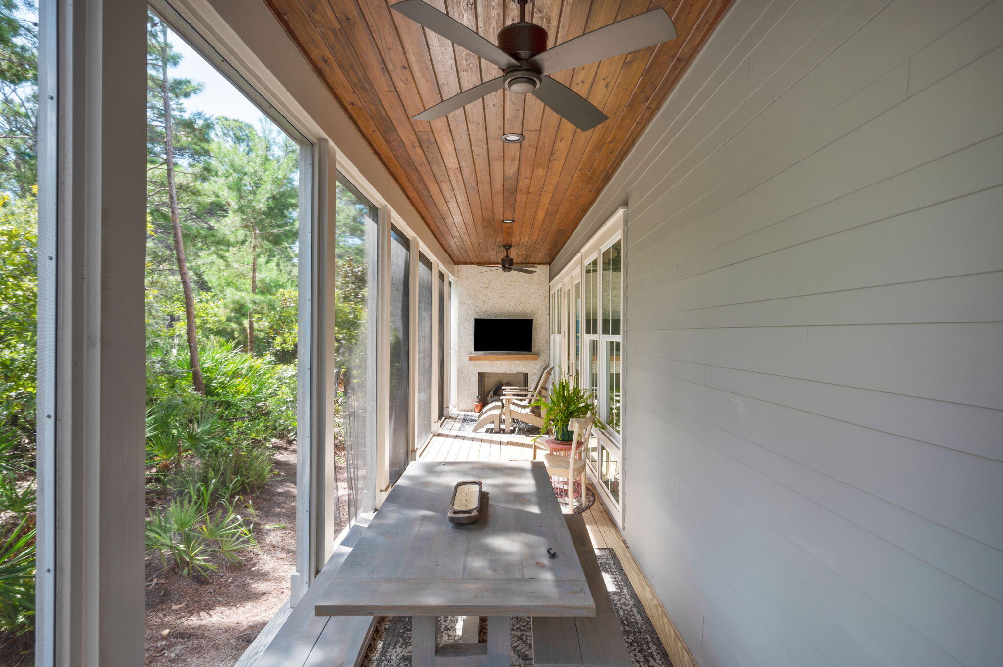 LAKESIDE AT BLUE MOUNTAIN BEACH - Residential