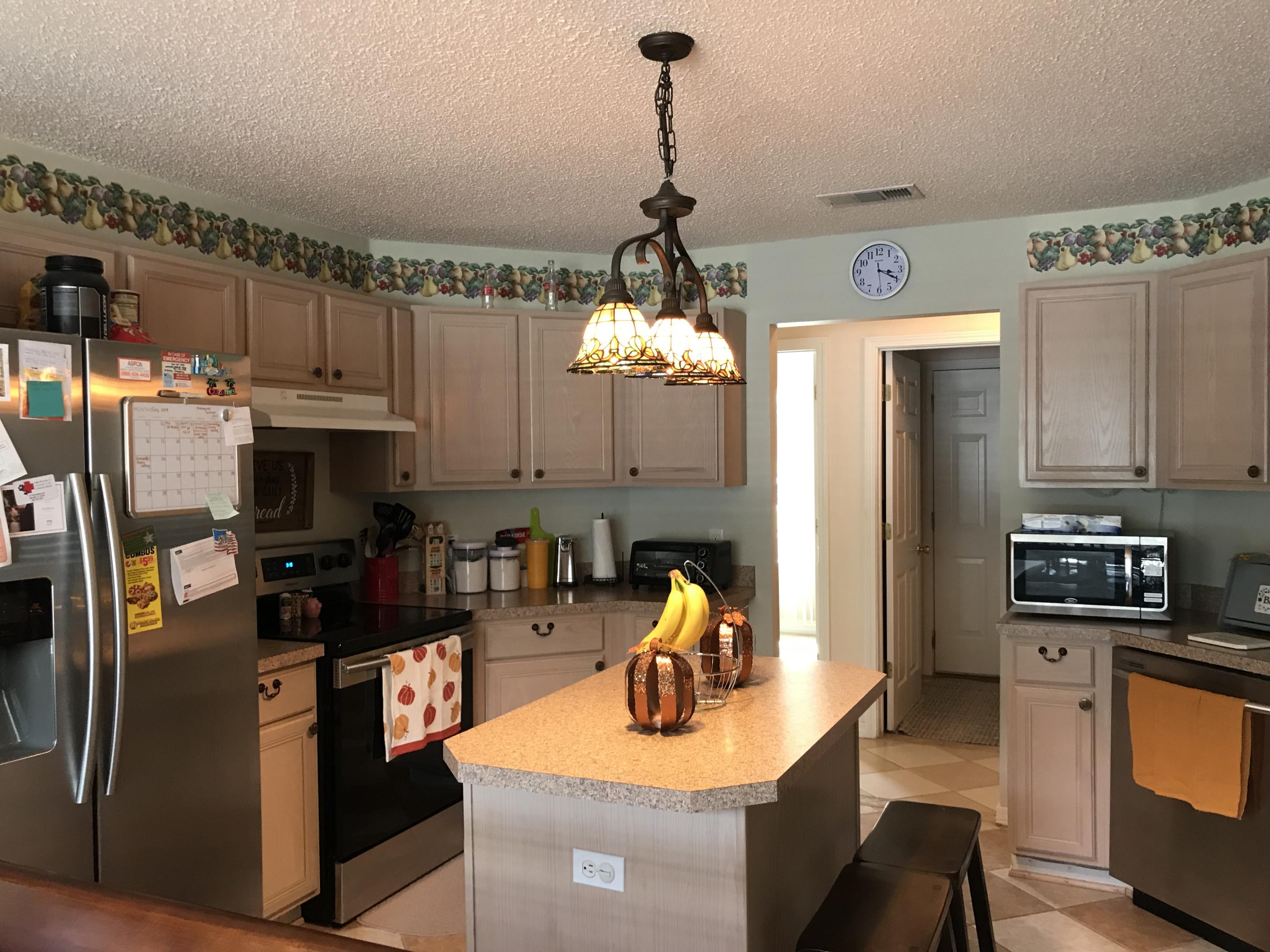 NORTHVIEW ESTATES 5TH ADDN - Residential Lease