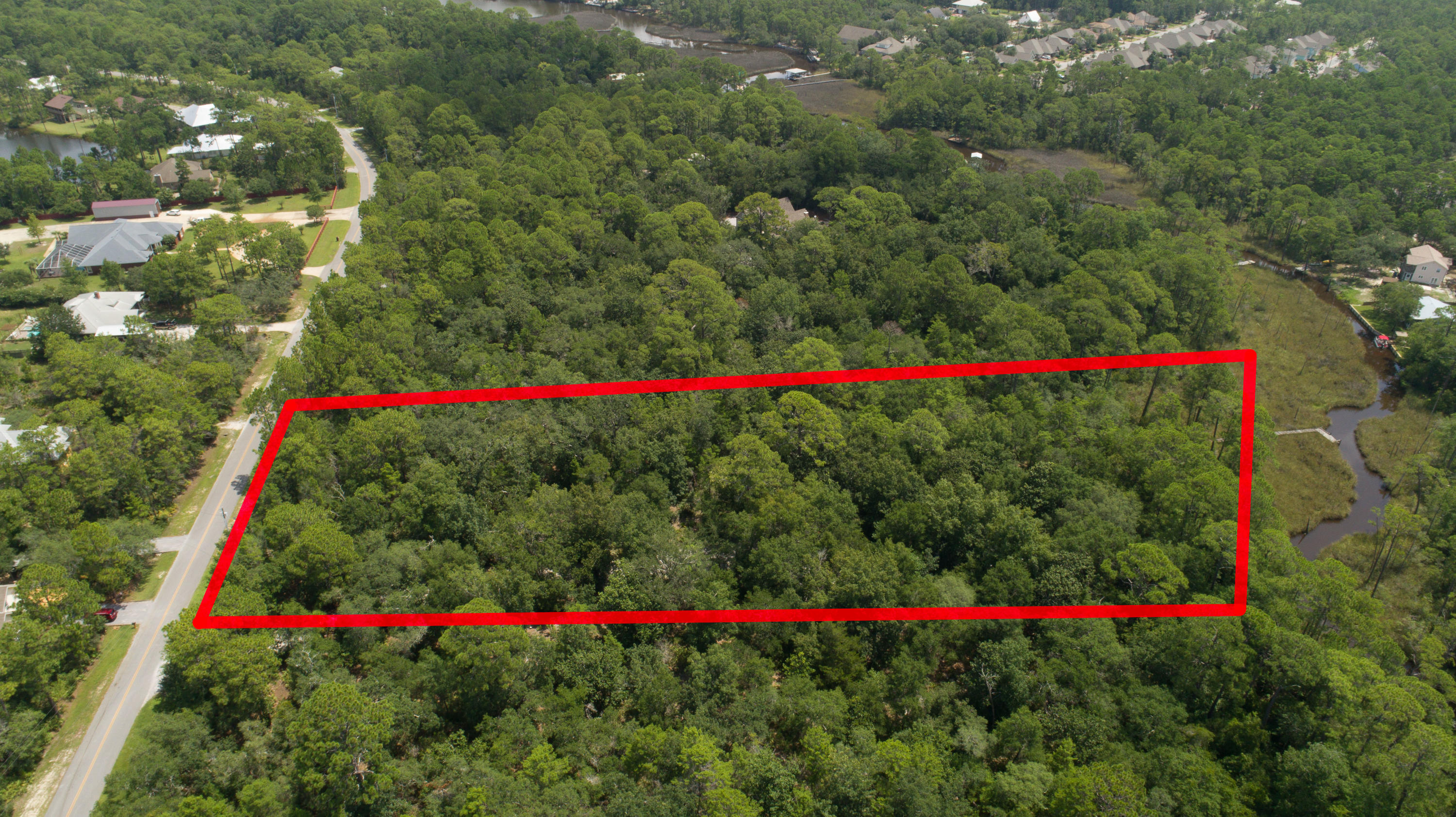 WOODLAND BAYOU ESTATES - Land