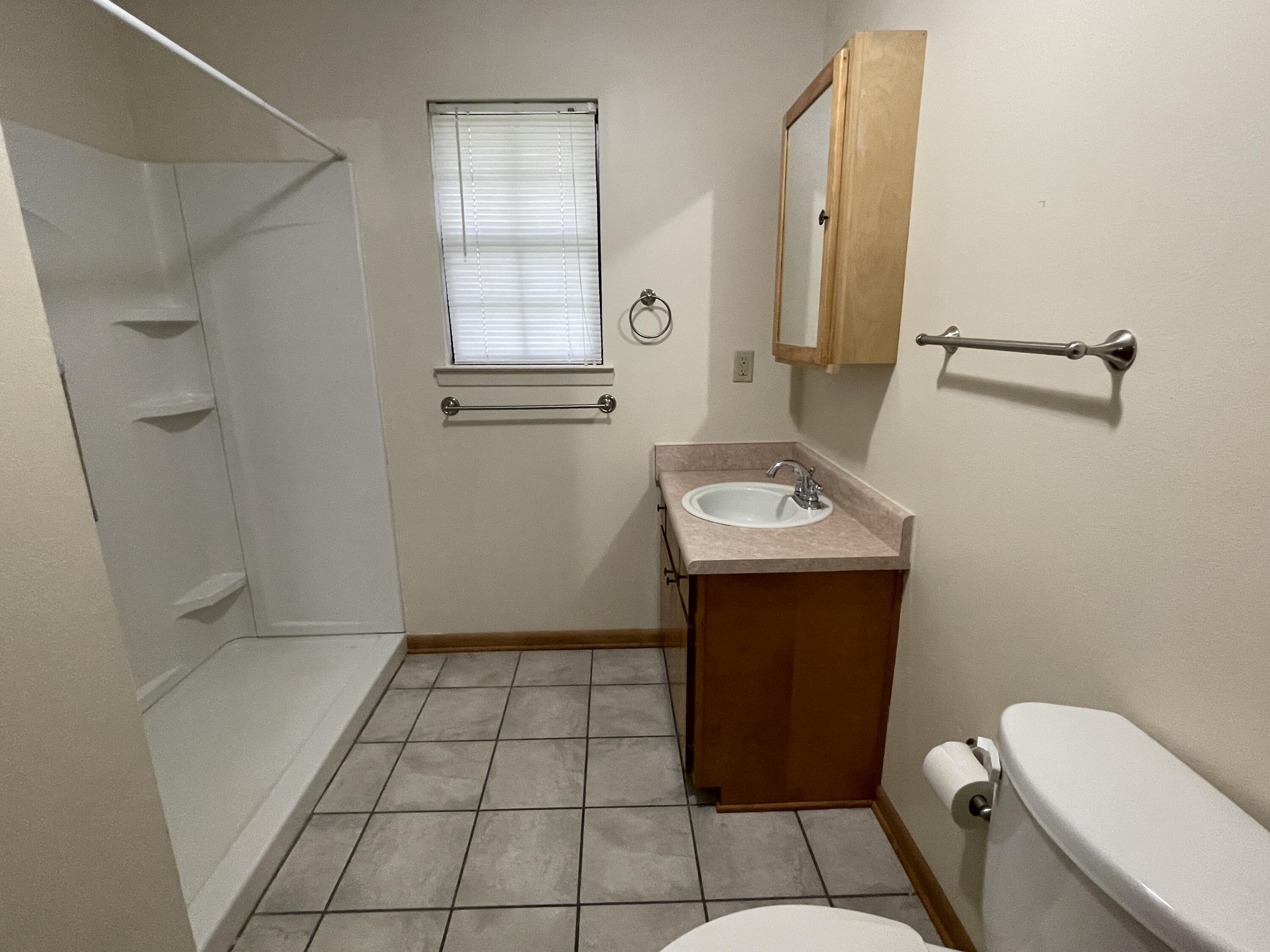 METES & BOUNDS - Residential Lease