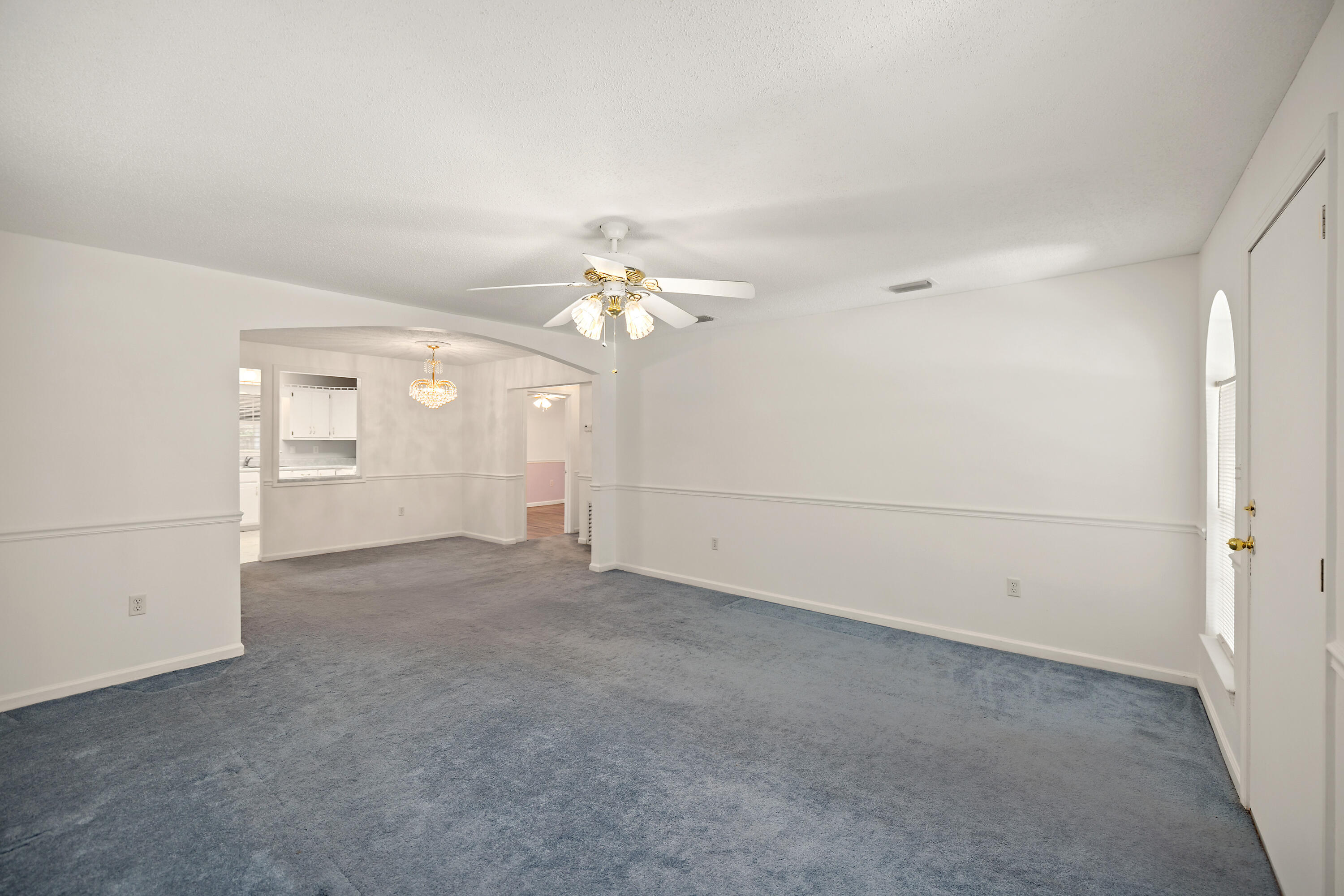 GREY MOSS POINT S/D LOT 6 BLK 2 - Residential