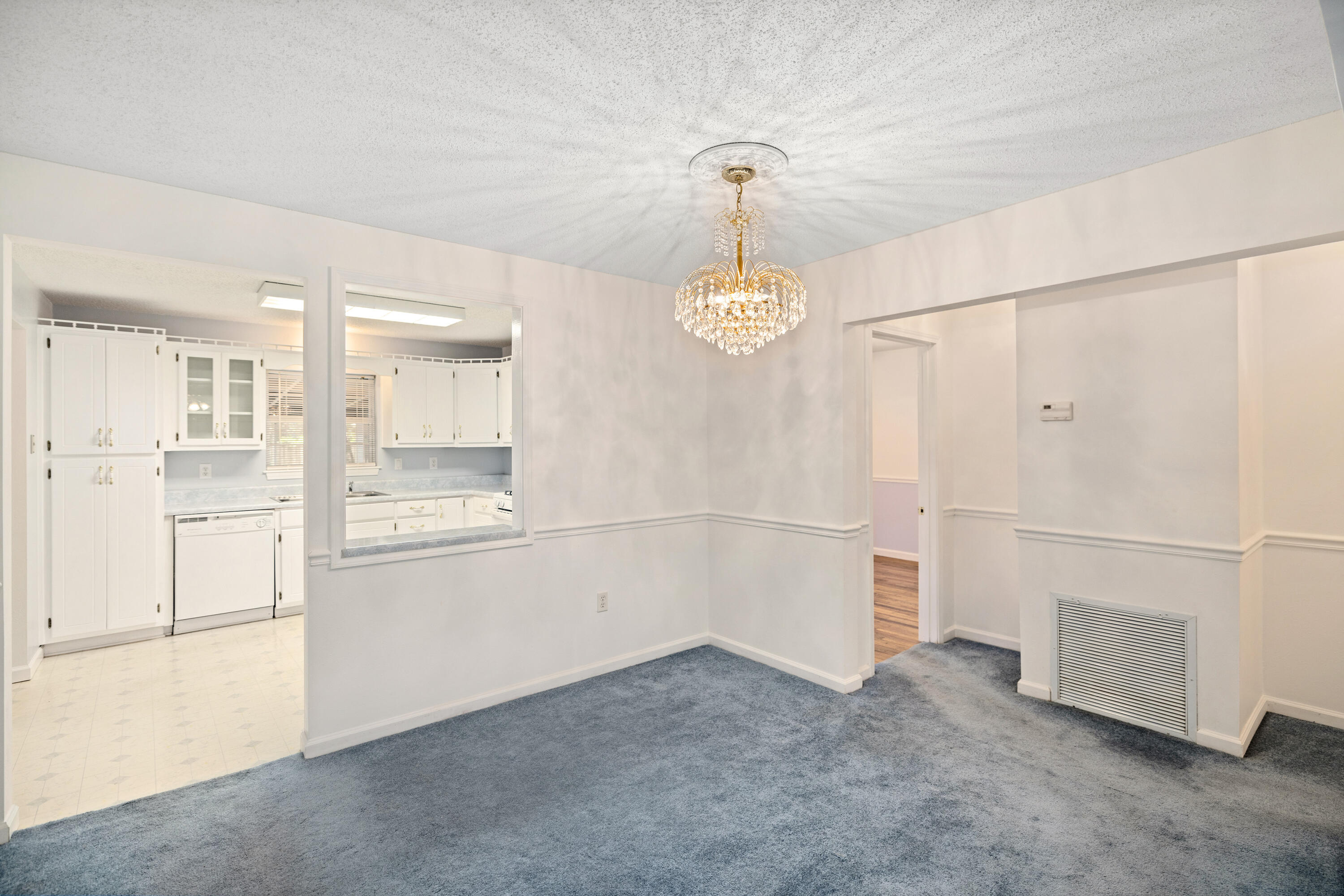 GREY MOSS POINT S/D LOT 6 BLK 2 - Residential