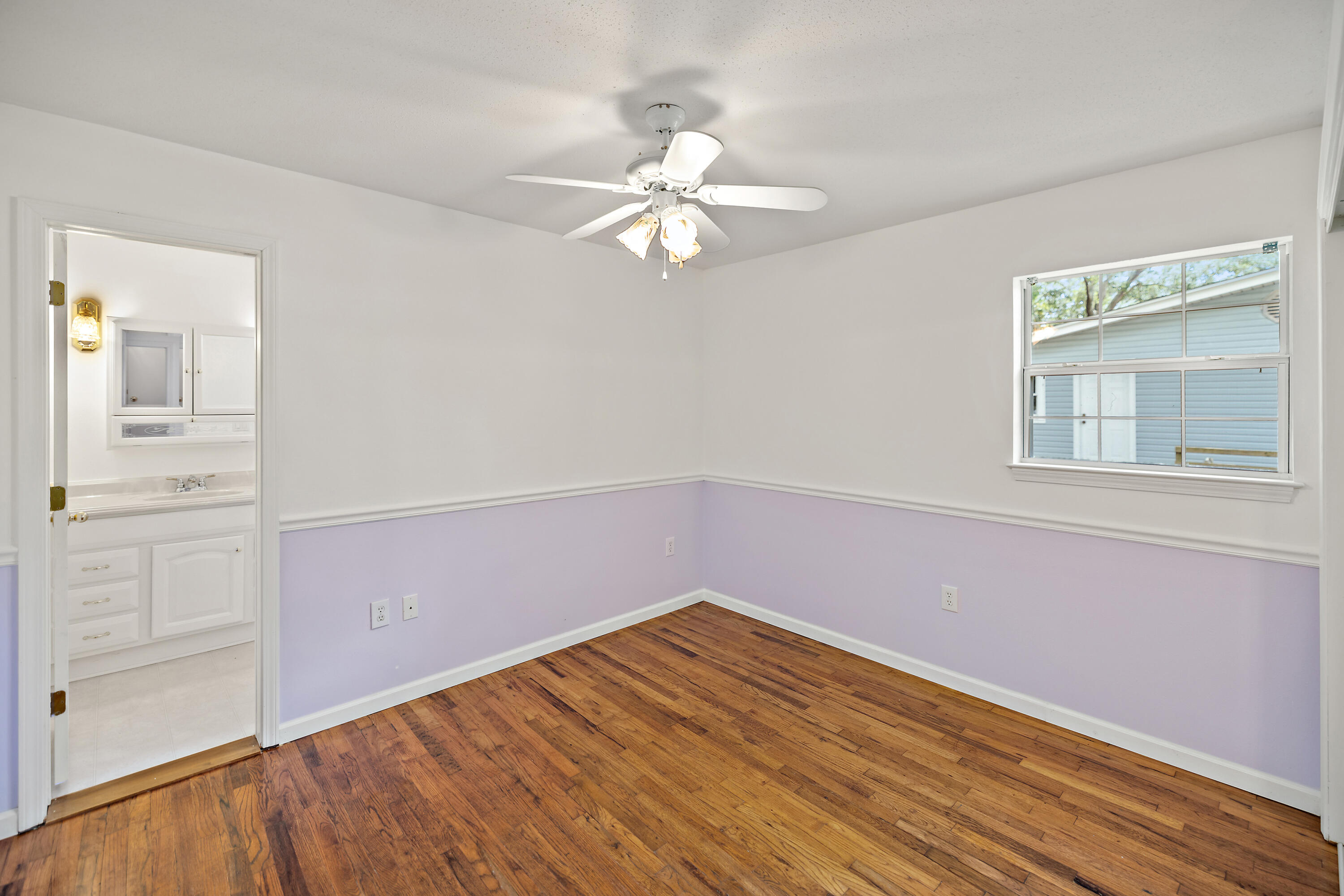 GREY MOSS POINT S/D LOT 6 BLK 2 - Residential