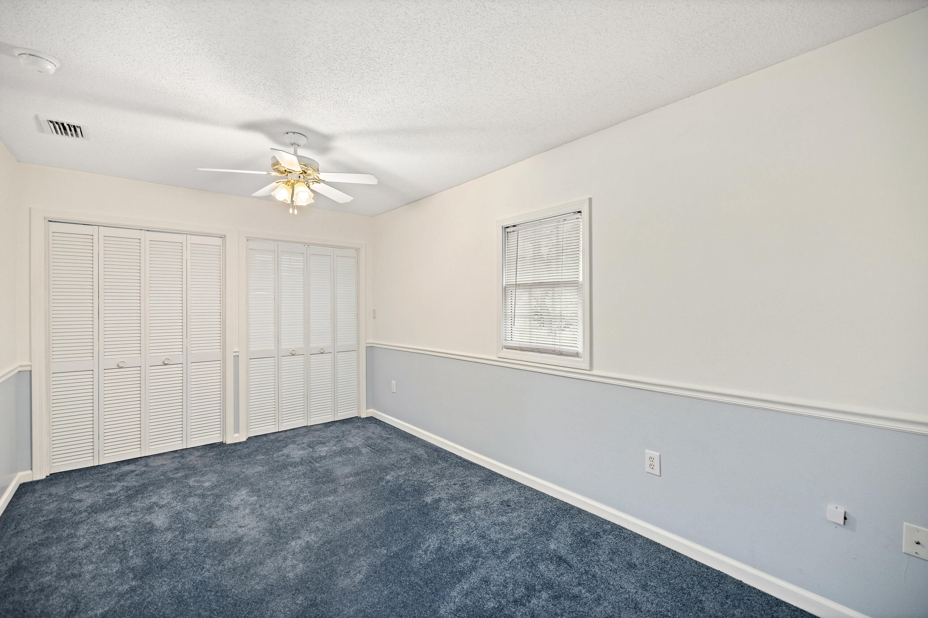 GREY MOSS POINT S/D LOT 6 BLK 2 - Residential