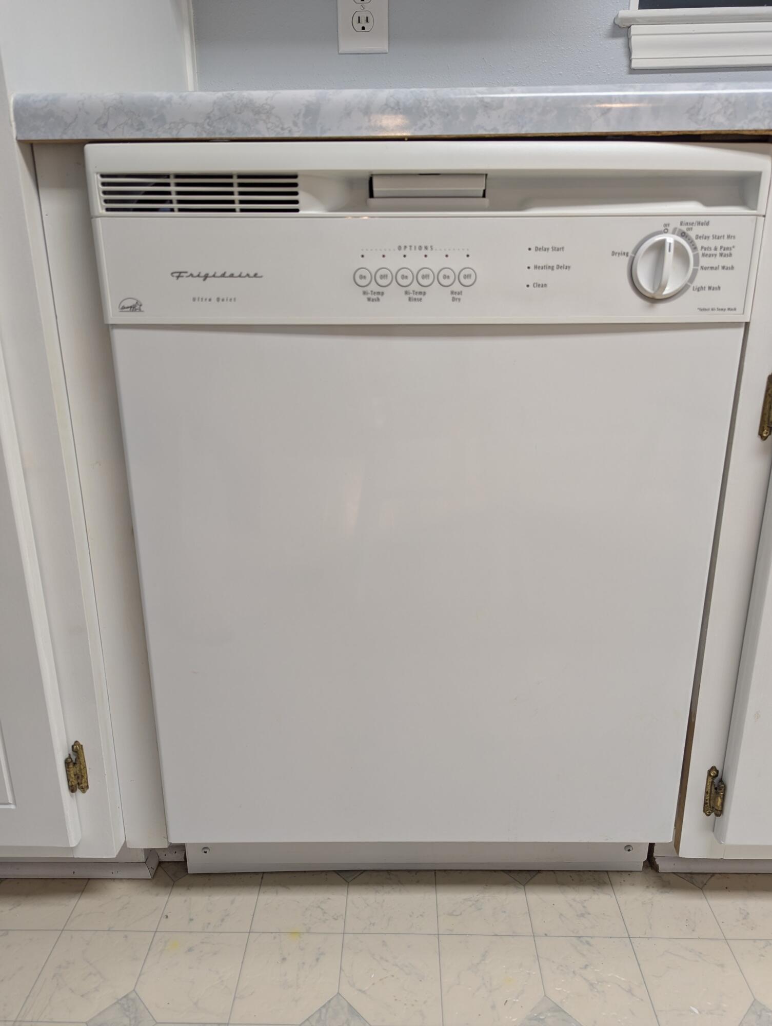 GREY MOSS POINT S/D LOT 6 BLK 2 - Residential