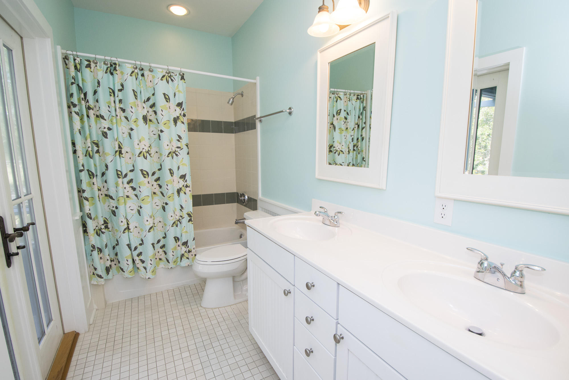 MAGNOLIA COTTAGES - Residential Lease