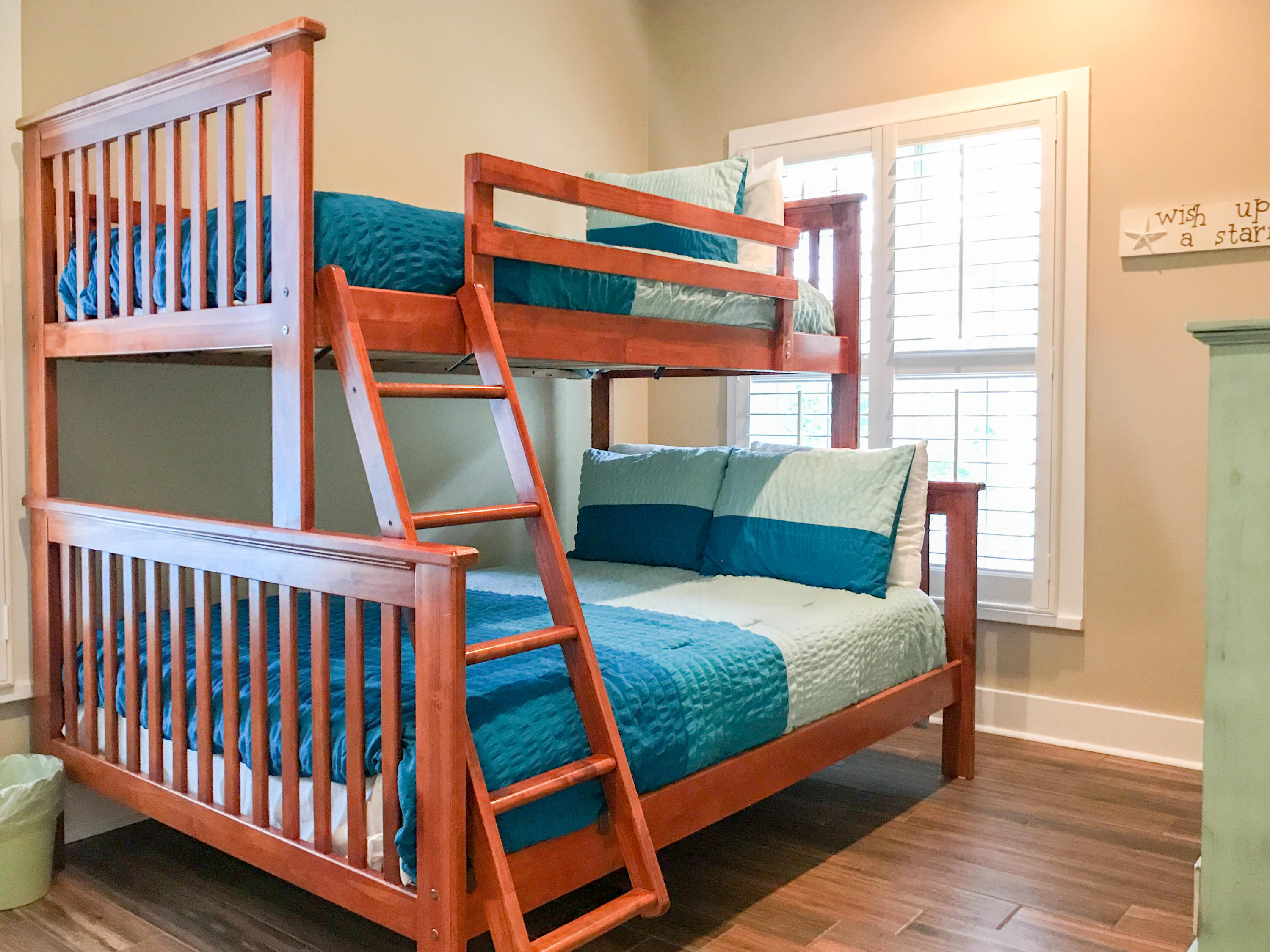 MAGNOLIA COTTAGES - Residential Lease