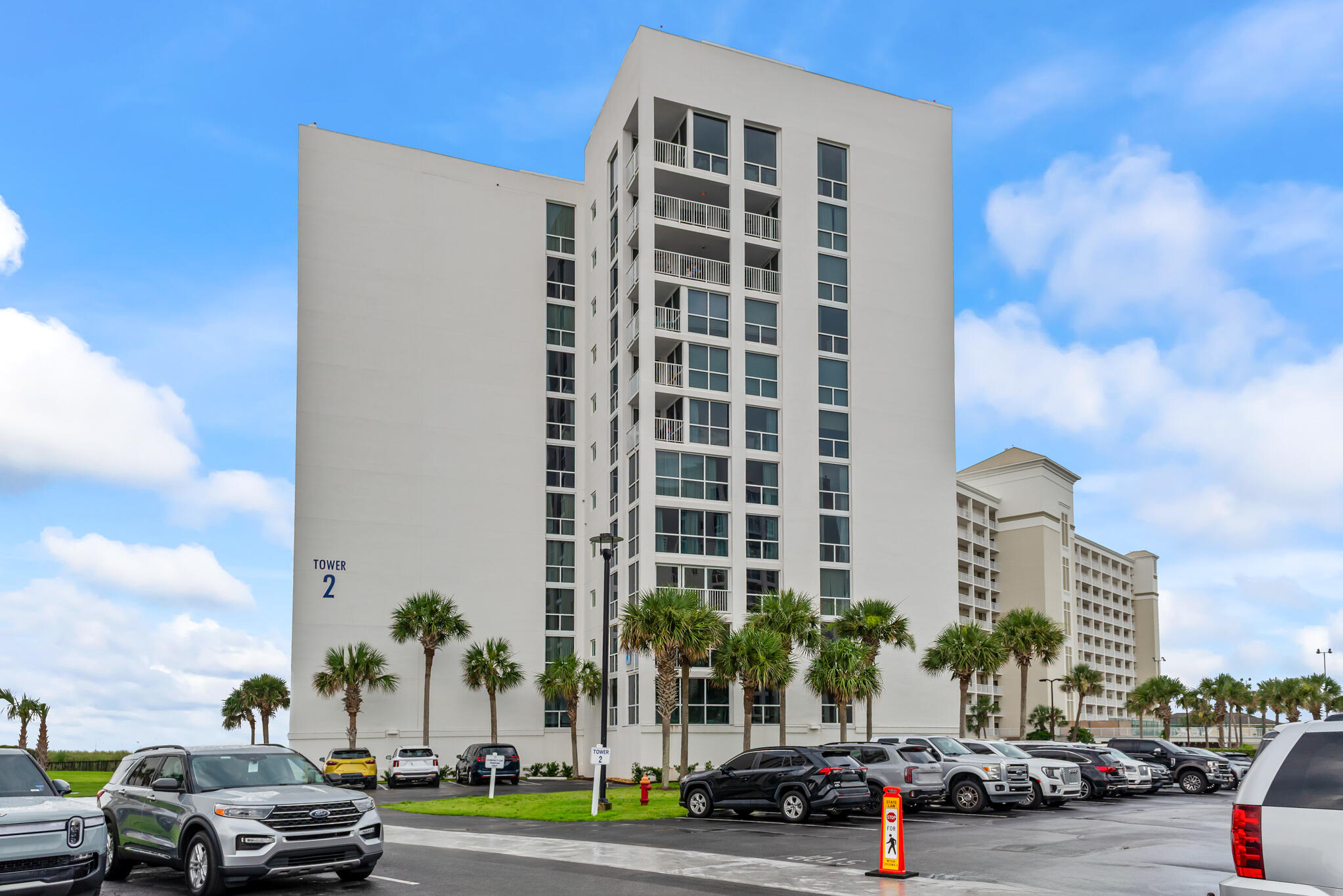 SHORELINE TOWERS 2 - Residential