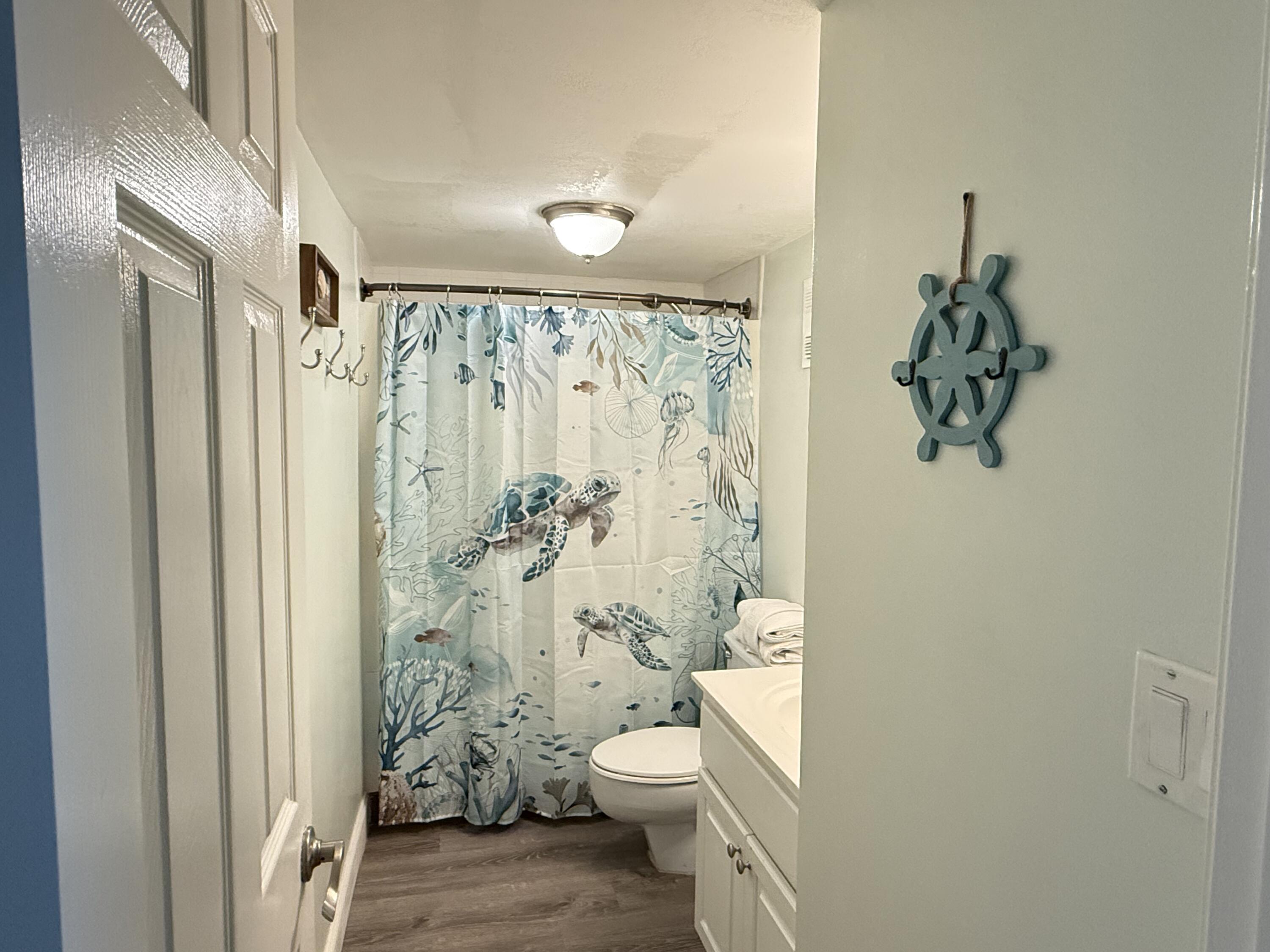 SHORELINE TOWERS 2 - Residential