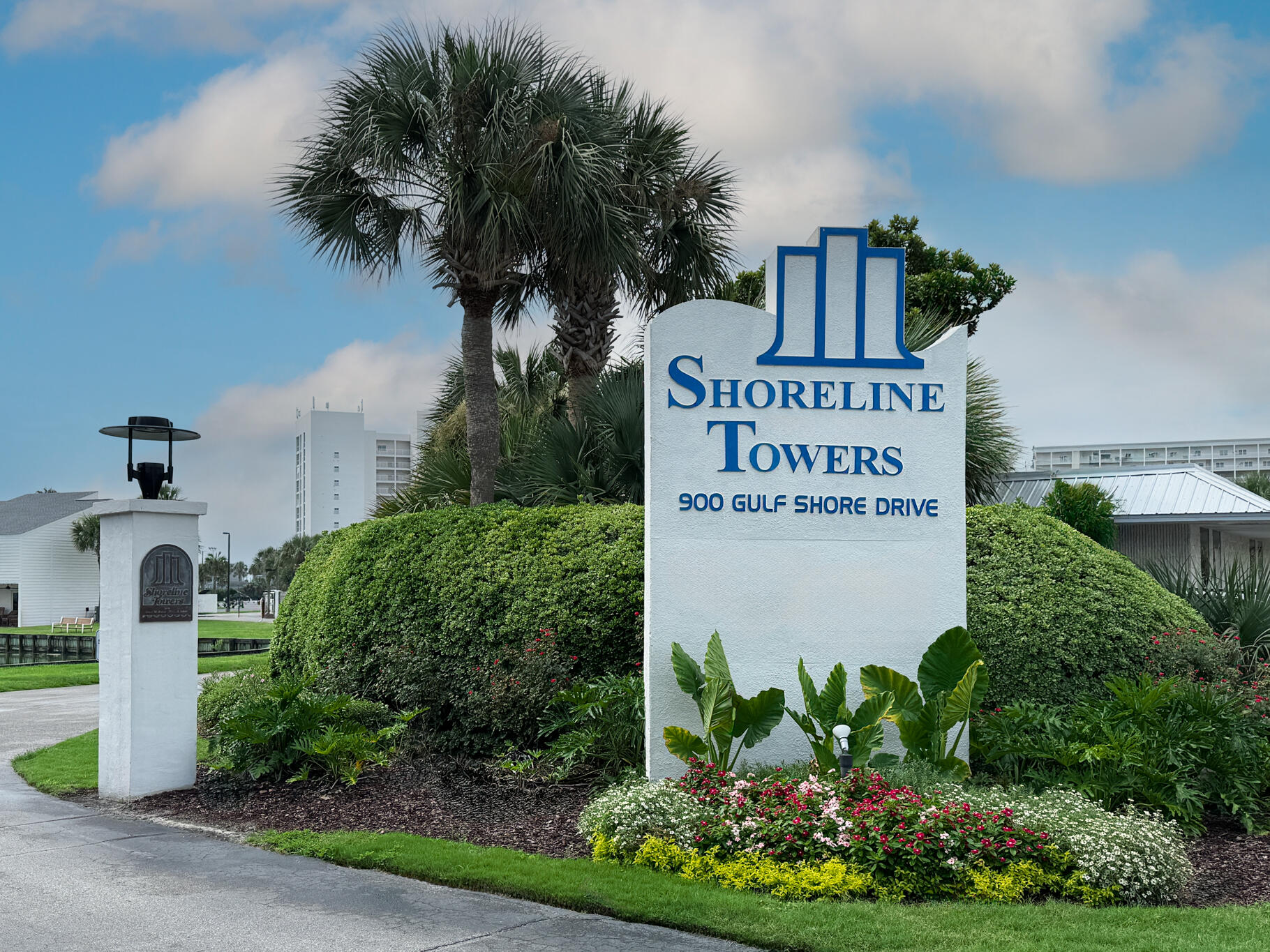 SHORELINE TOWERS 2 - Residential