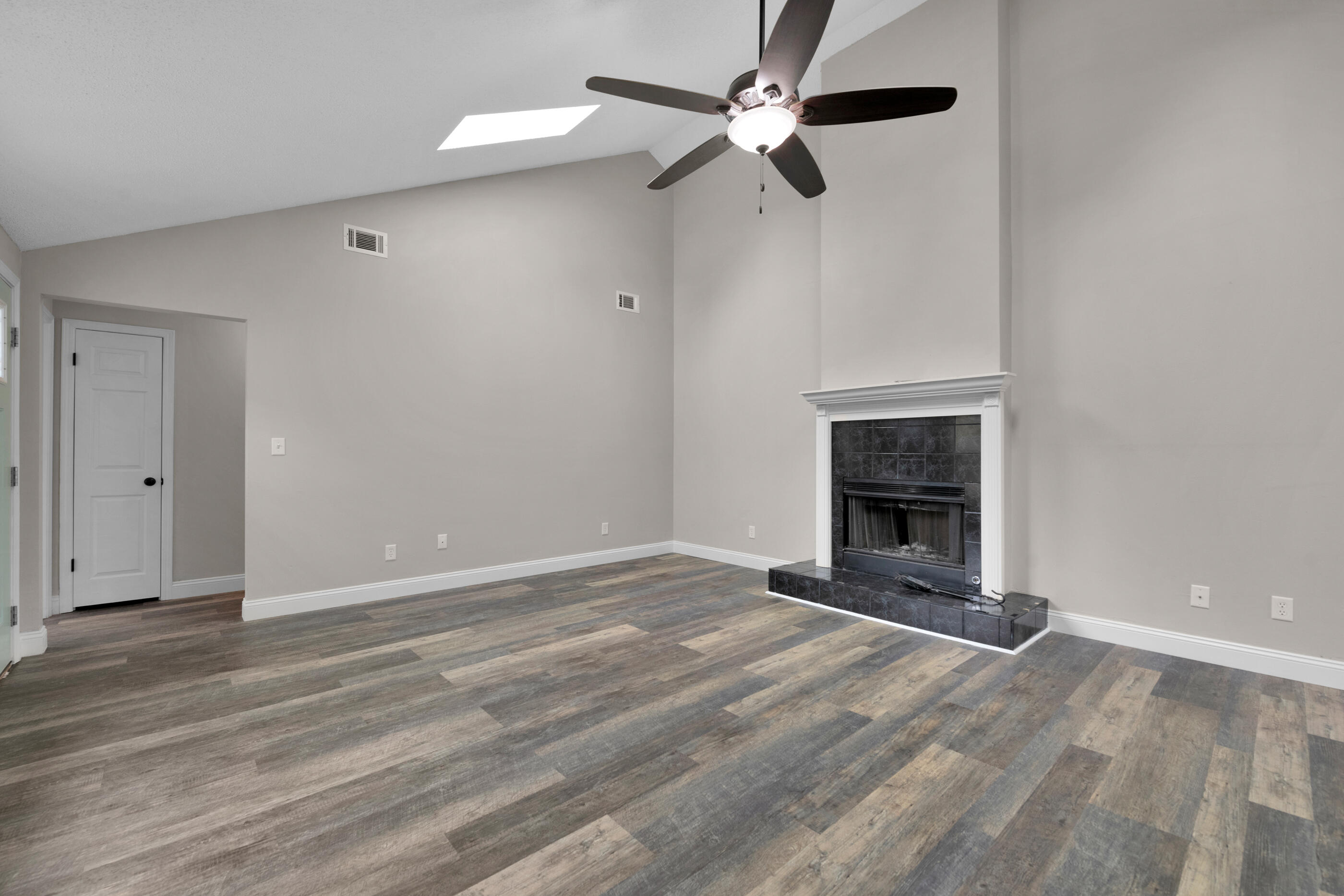 PINE MEADOWS 2ND ADDN - Residential