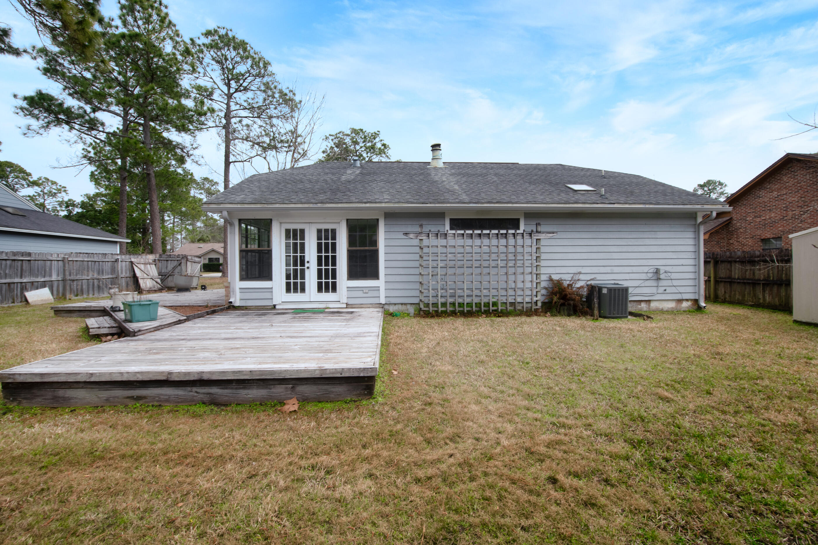 PINE MEADOWS 2ND ADDN - Residential