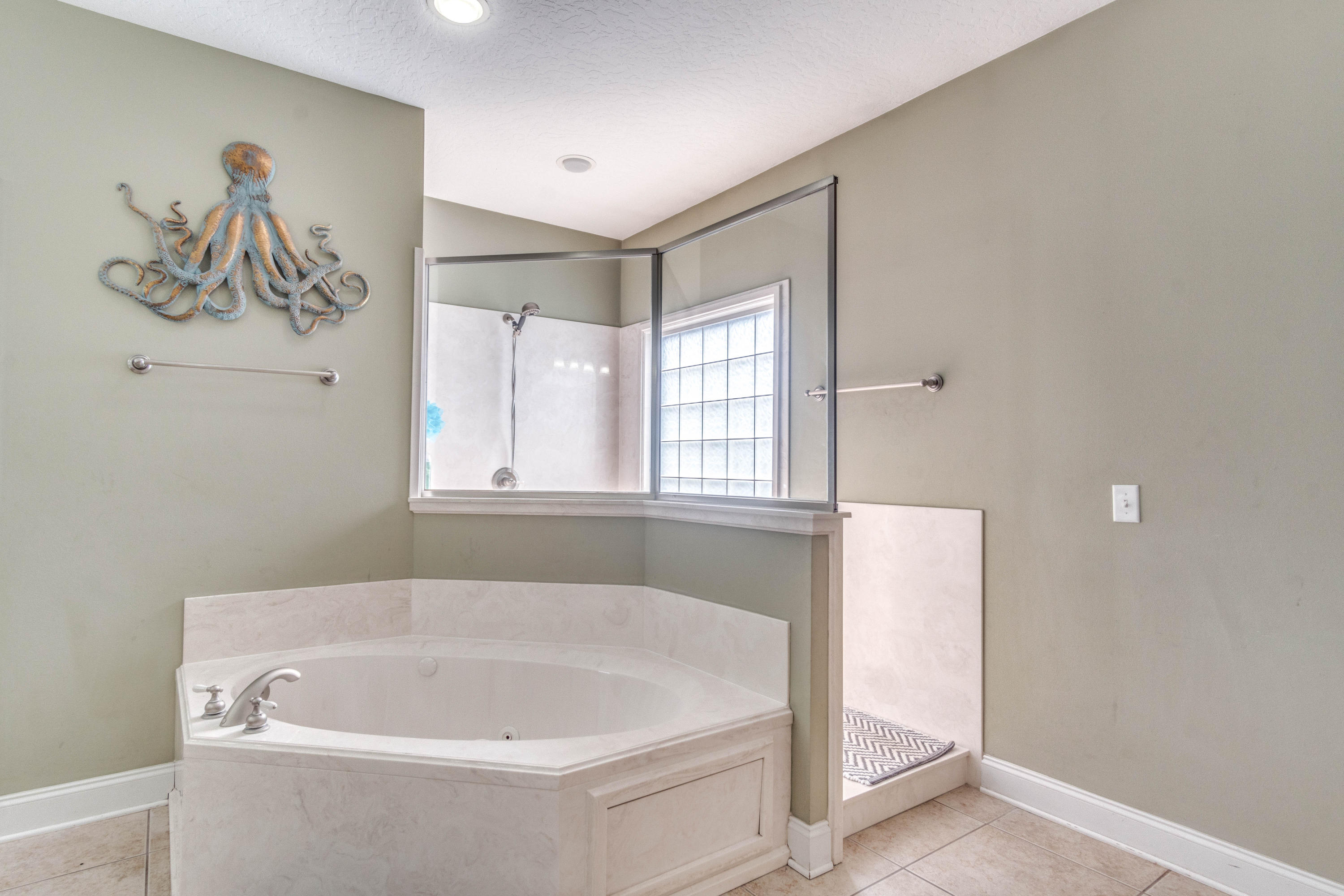 BRIDGEPORT COLONY - Residential