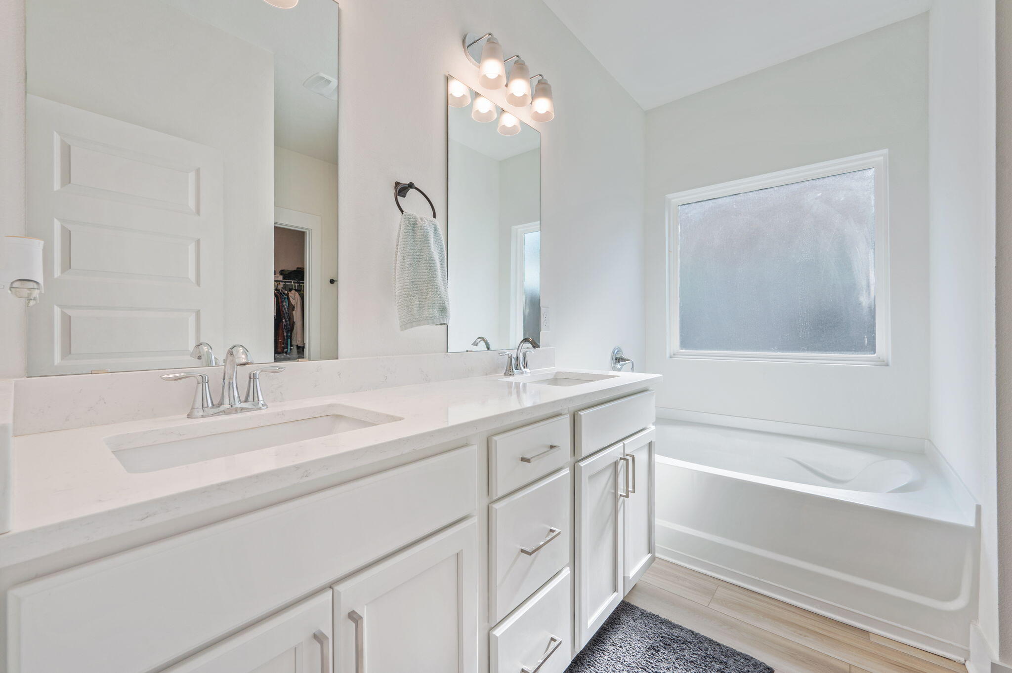 MAGNOLIA CREEKS PHASES 1 & 2 - Residential