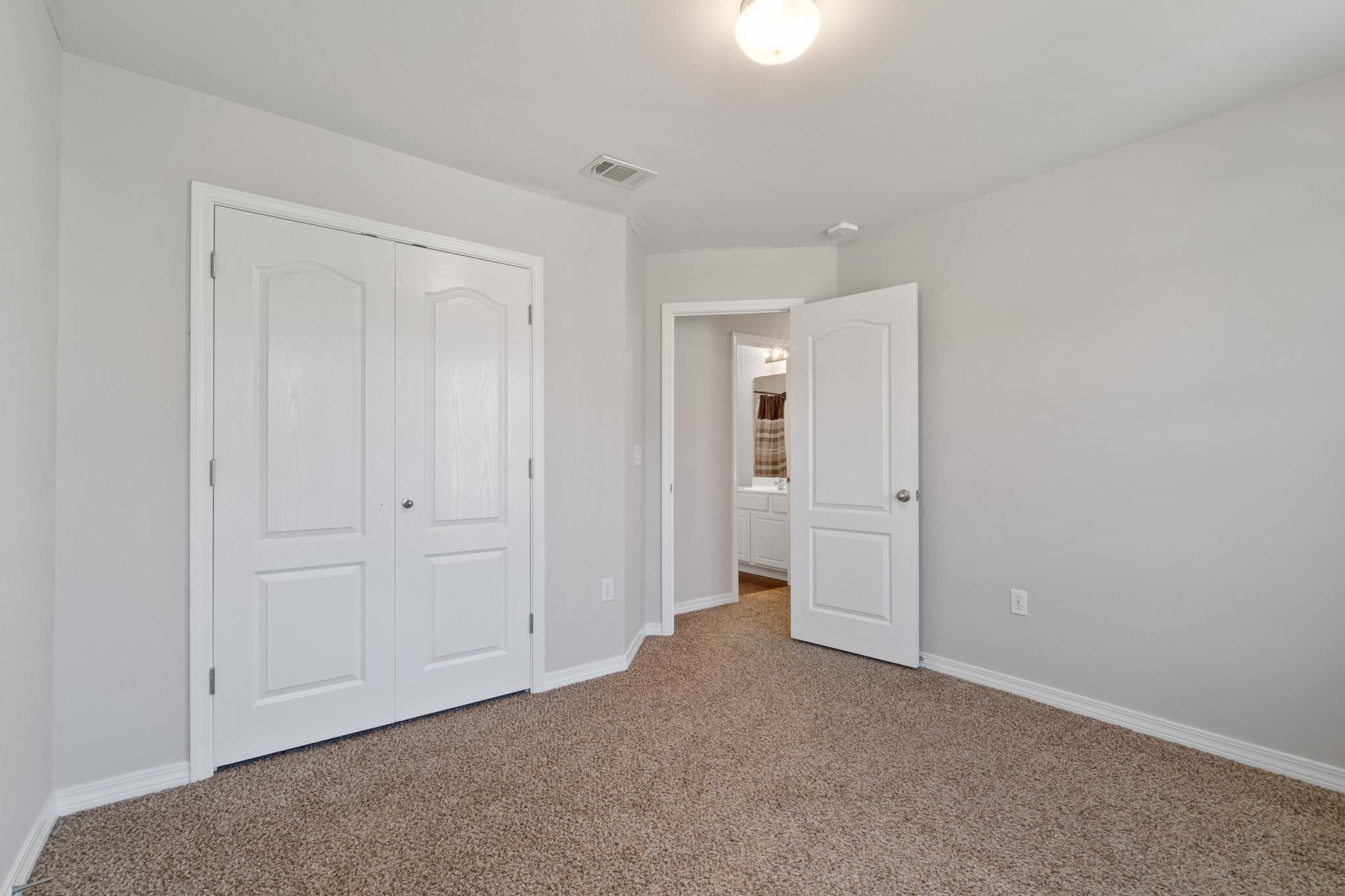 SANDY RIDGE - Residential