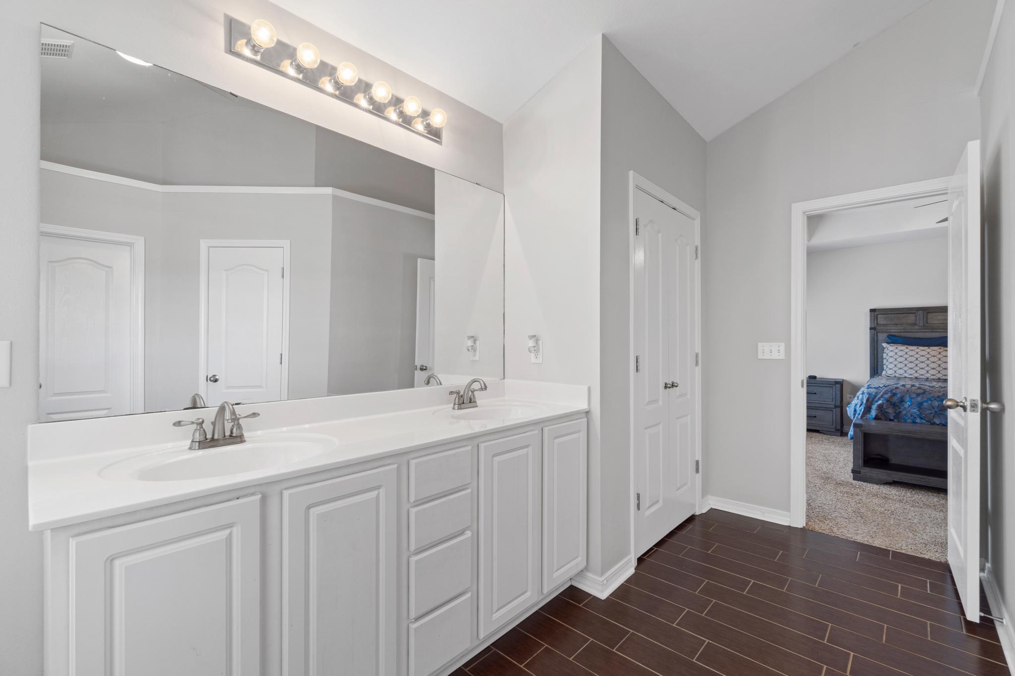 SANDY RIDGE - Residential