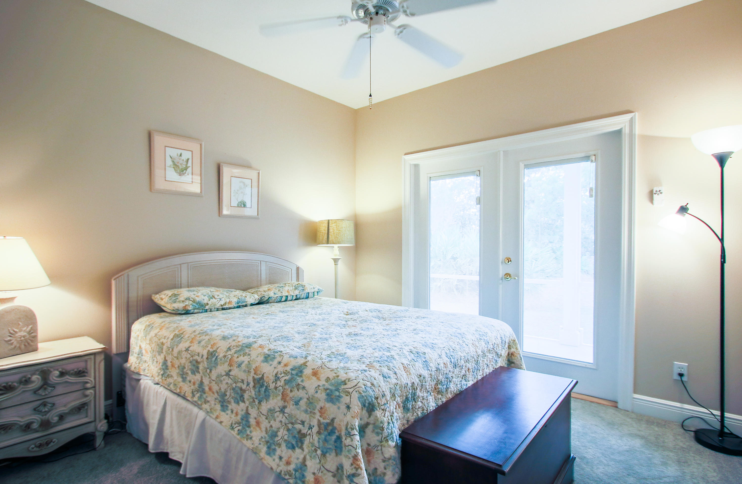 PELICAN BAY - Residential