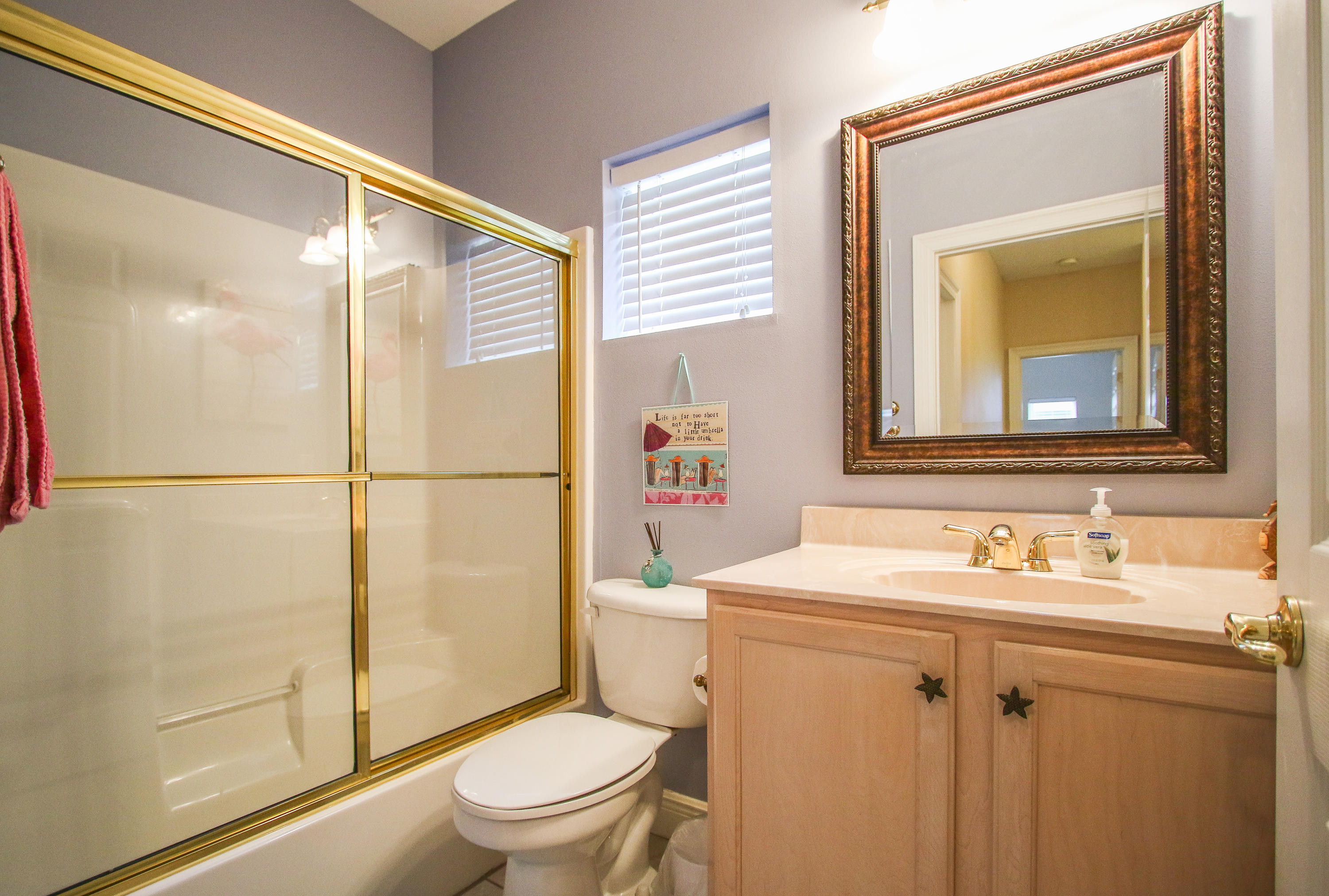 PELICAN BAY - Residential