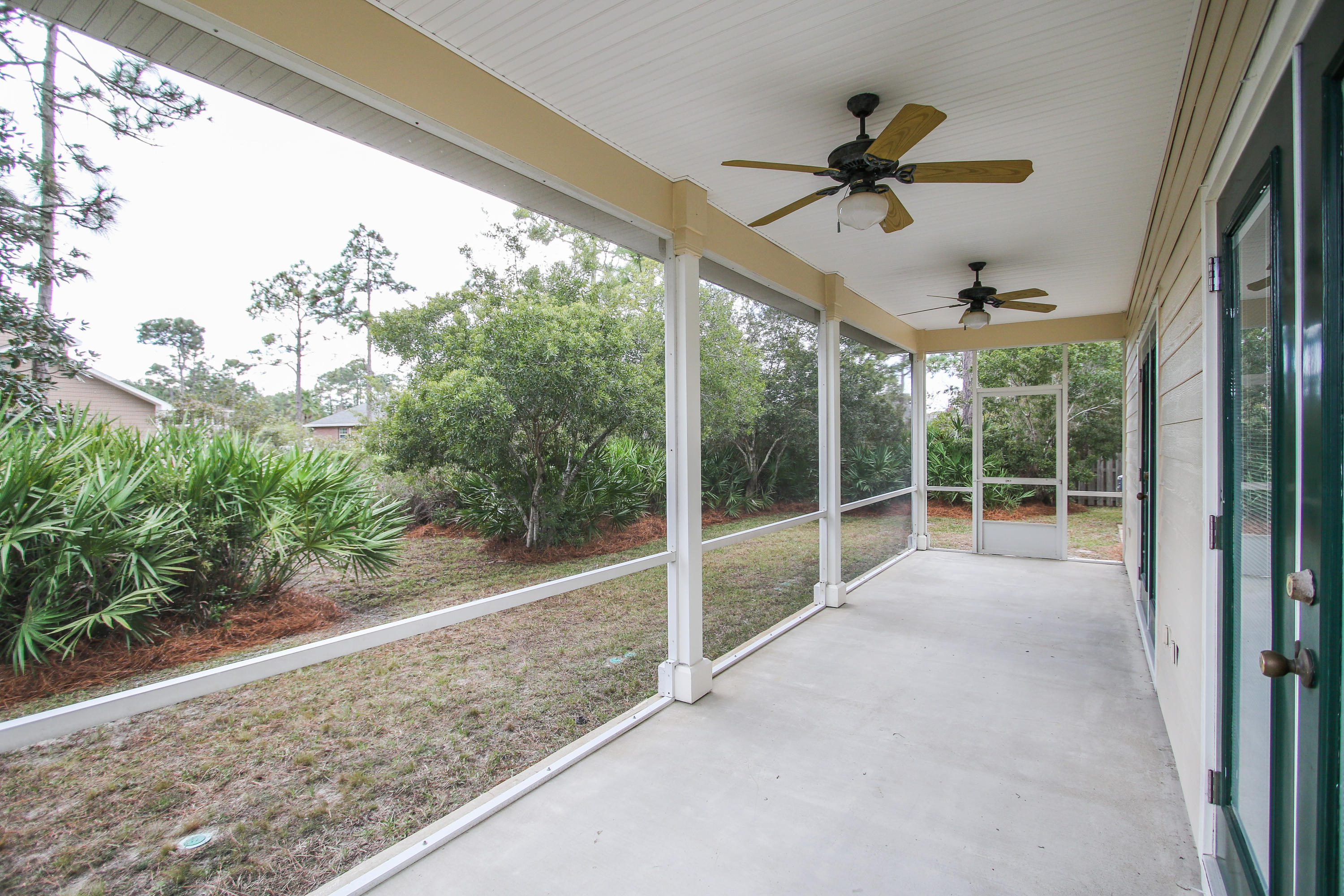 PELICAN BAY - Residential